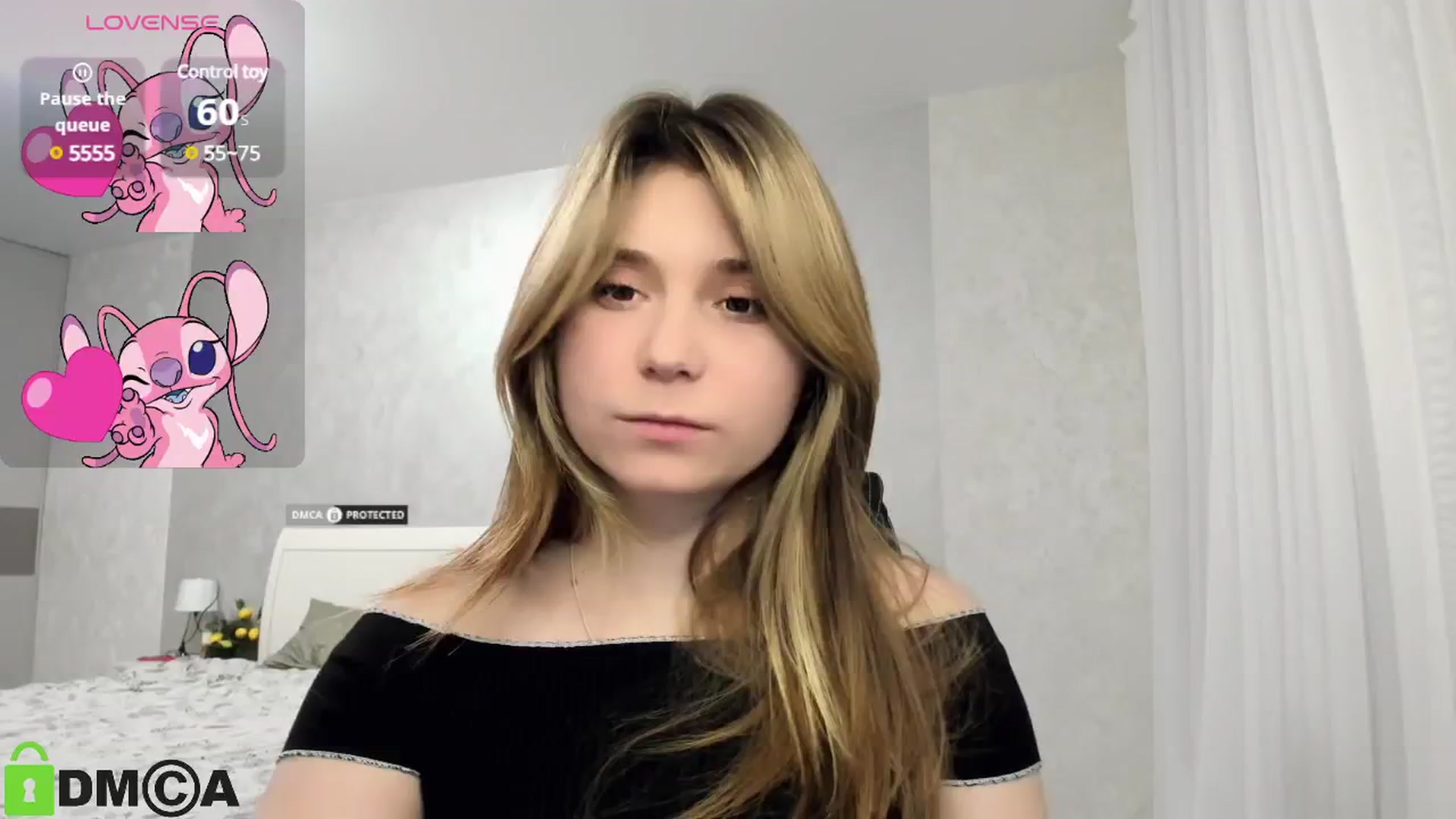 Gallery image thumbnail from MonicaaCute's myfreecams stream on, 01/15/2025, 15:39 image 11 of 20