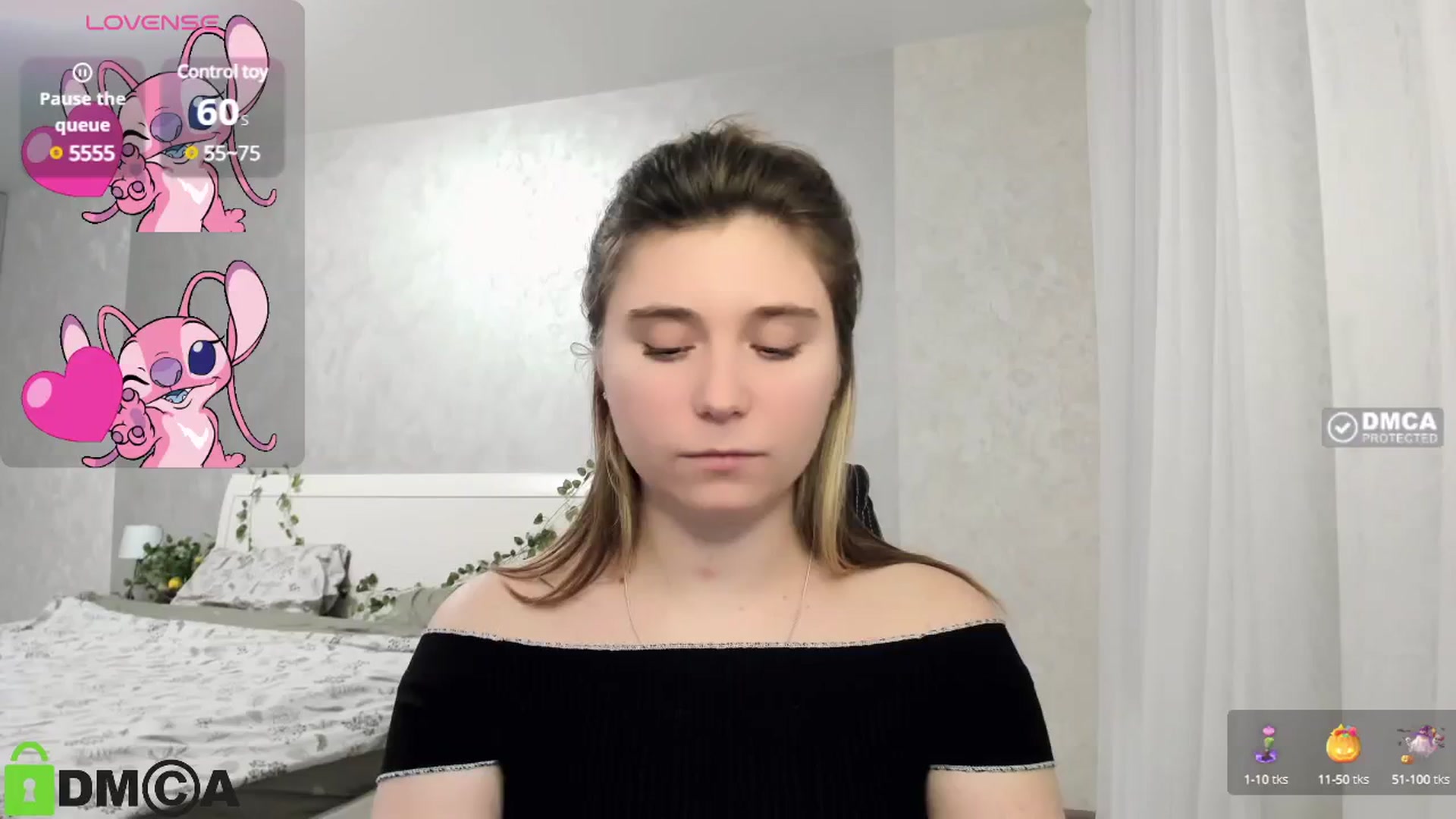 Gallery image thumbnail from MonicaaCute's myfreecams stream on, 01/24/2025, 18:48 image 18 of 20