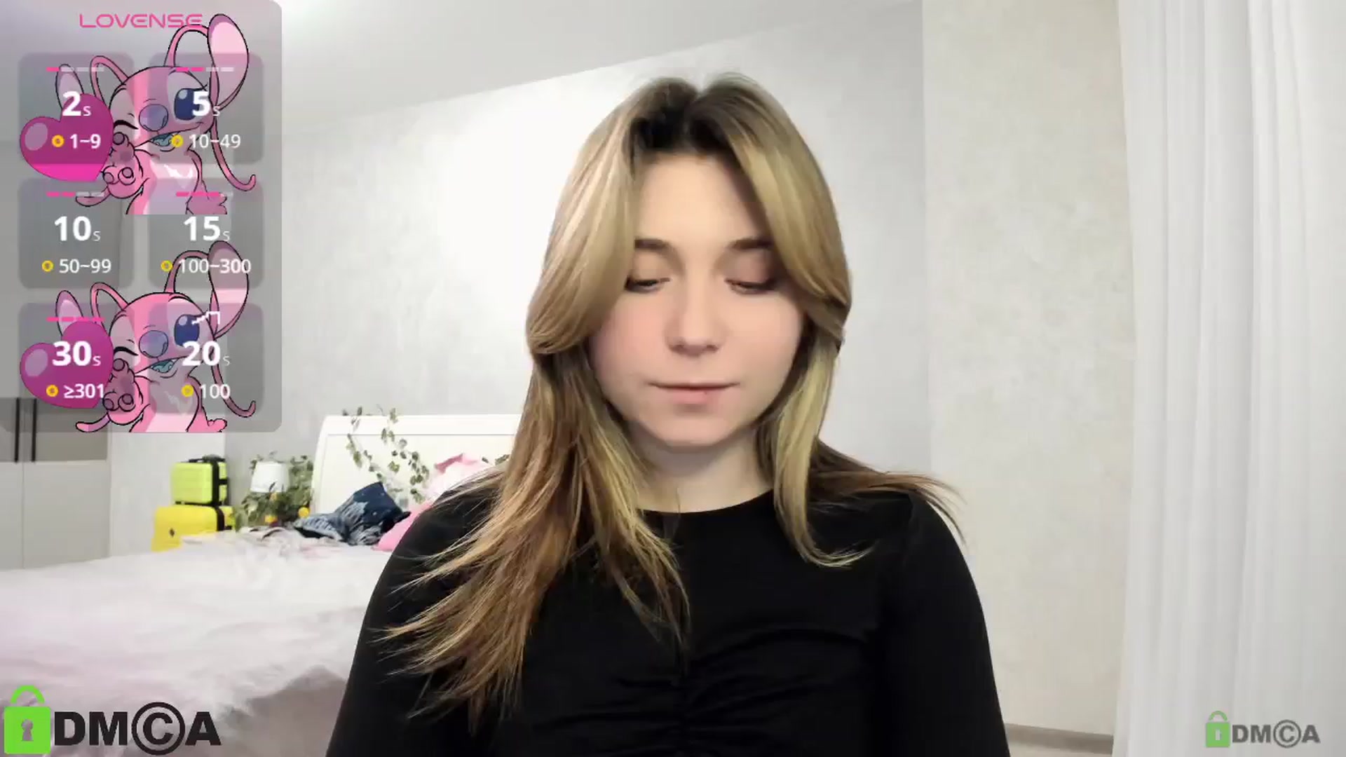 Gallery image thumbnail from MonicaaCute's myfreecams stream on, 01/26/2025, 17:41 image 11 of 20