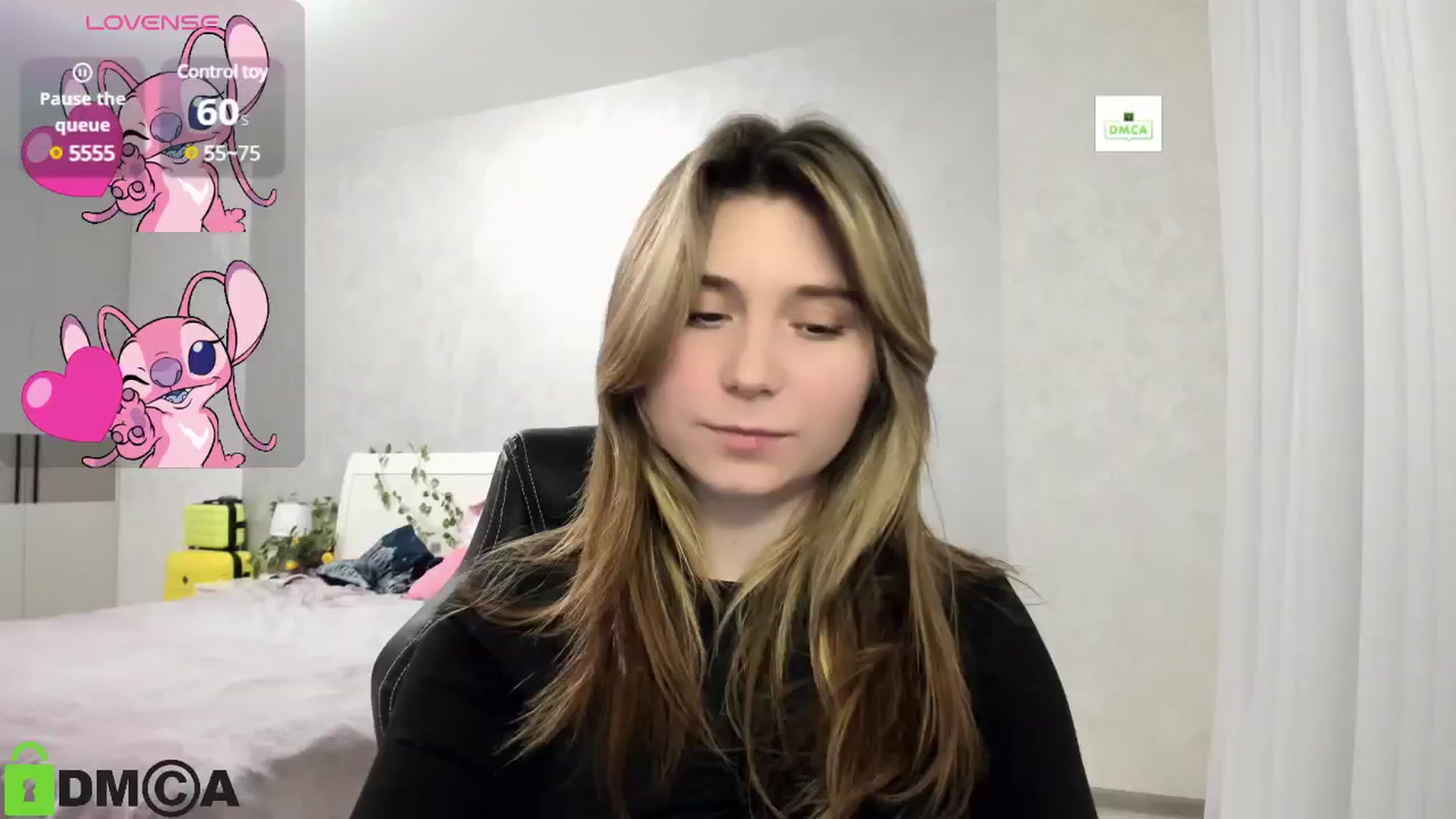 Gallery image thumbnail from MonicaaCute's myfreecams stream on, 01/26/2025, 19:02 image 14 of 20