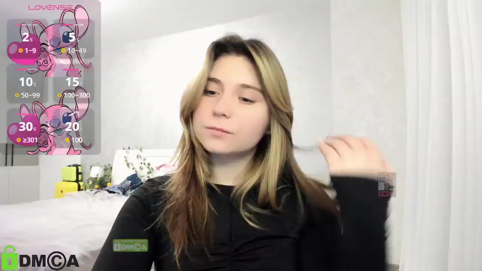 Gallery image thumbnail from MonicaaCute's myfreecams stream on, 01/26/2025, 19:02 image 3 of 20