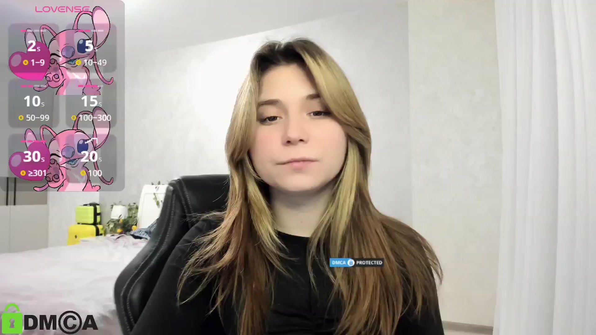 Gallery image thumbnail from MonicaaCute's myfreecams stream on, 01/26/2025, 19:02 image 10 of 20