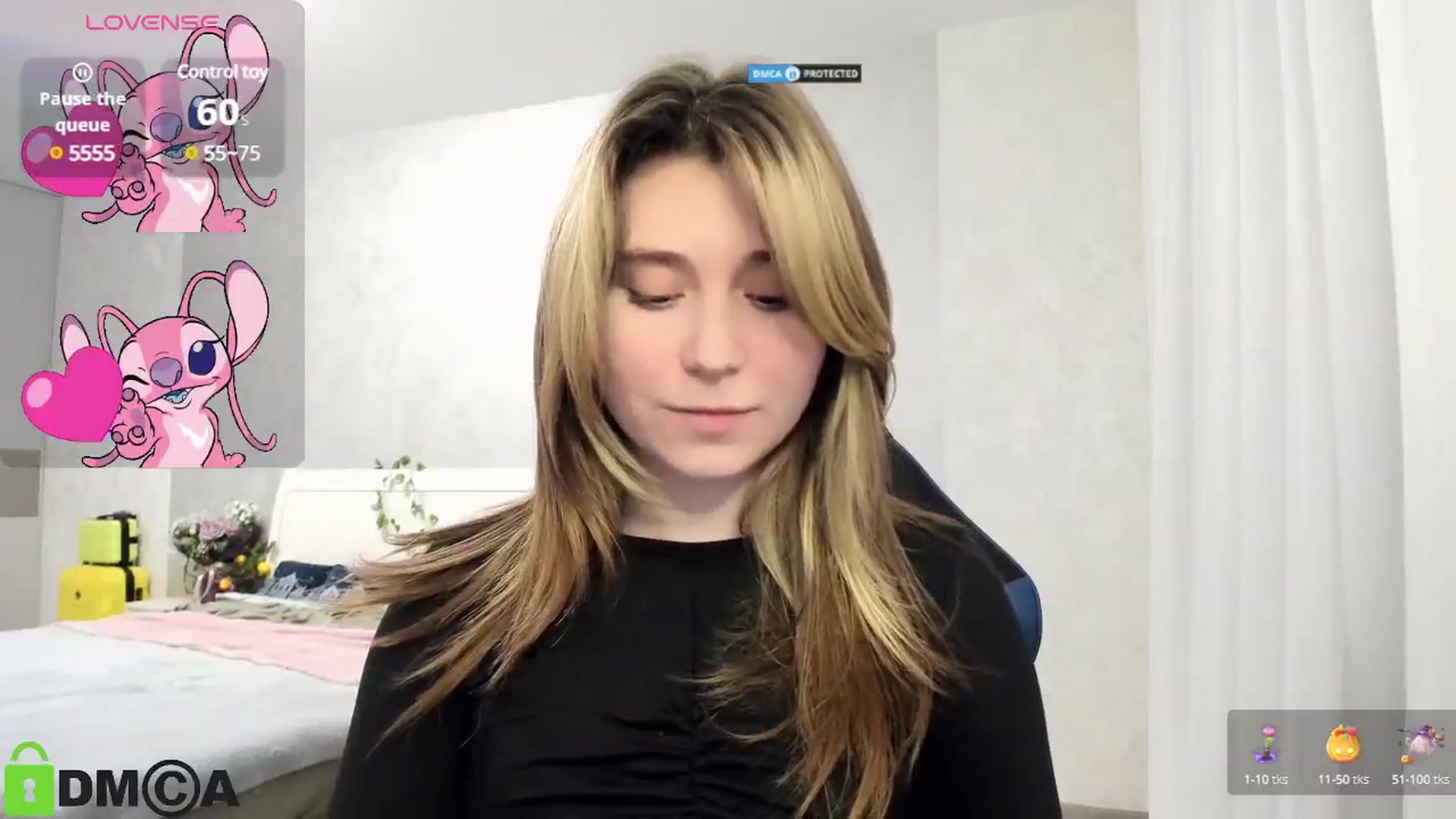 Gallery image thumbnail from MonicaaCute's myfreecams stream on, 02/02/2025, 19:36 image 12 of 20