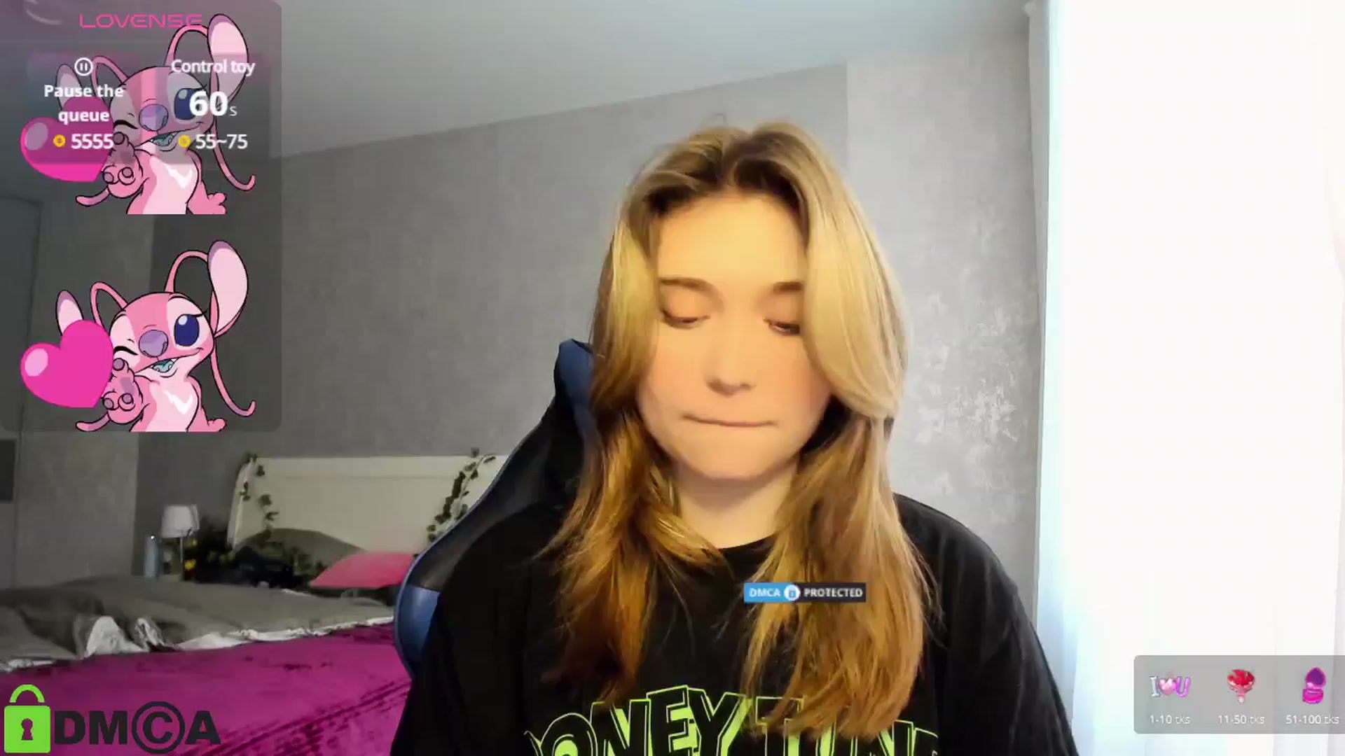 Gallery image thumbnail from MonicaaCute's myfreecams stream on, 03/10/2025, 15:36 image 6 of 20