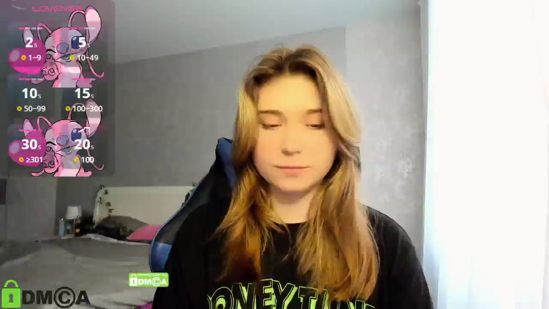 Gallery image thumbnail from MonicaaCute's myfreecams stream on, 03/10/2025, 15:36 image 3 of 20