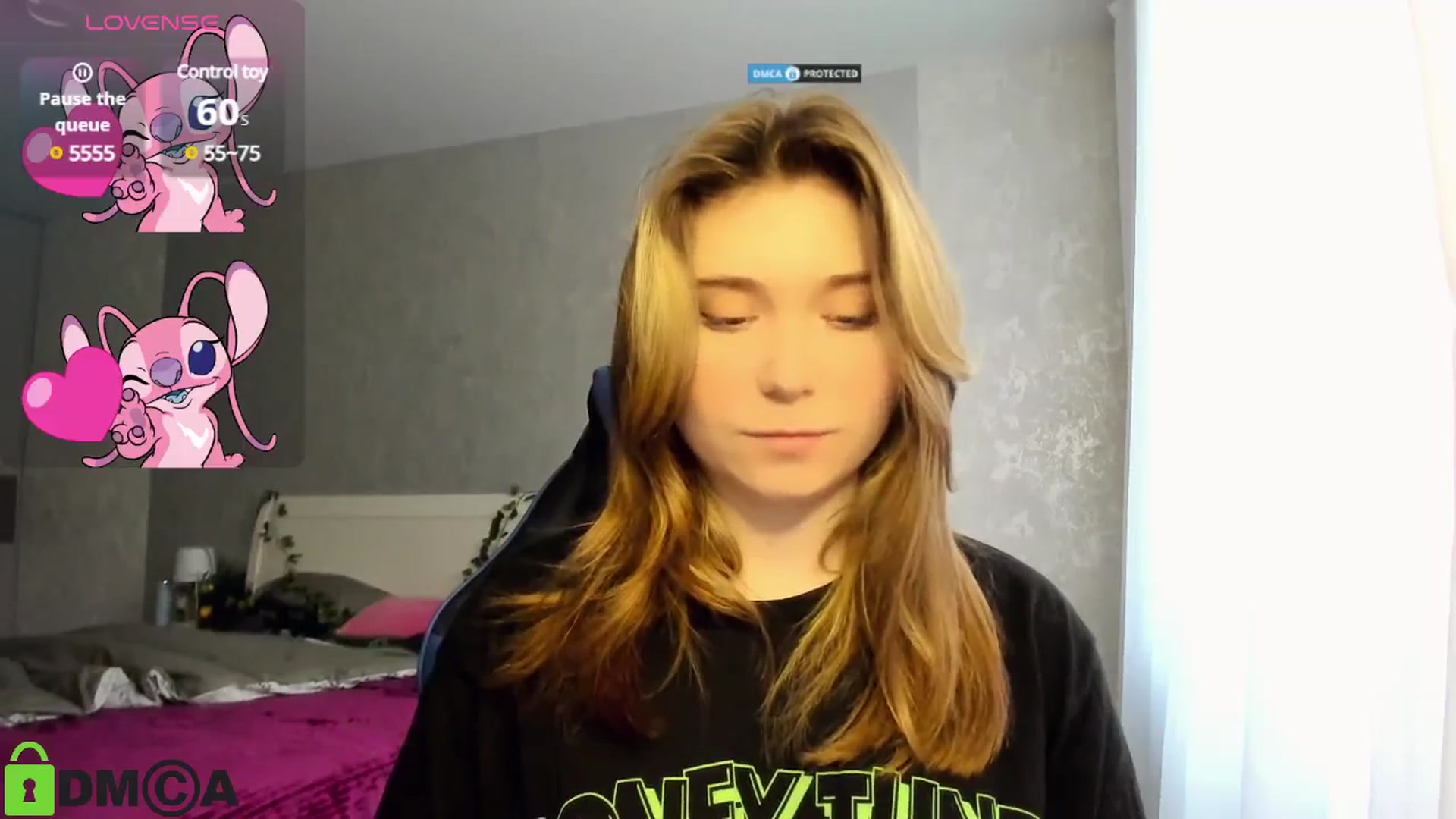 Gallery image thumbnail from MonicaaCute's myfreecams stream on, 03/10/2025, 15:36 image 12 of 20