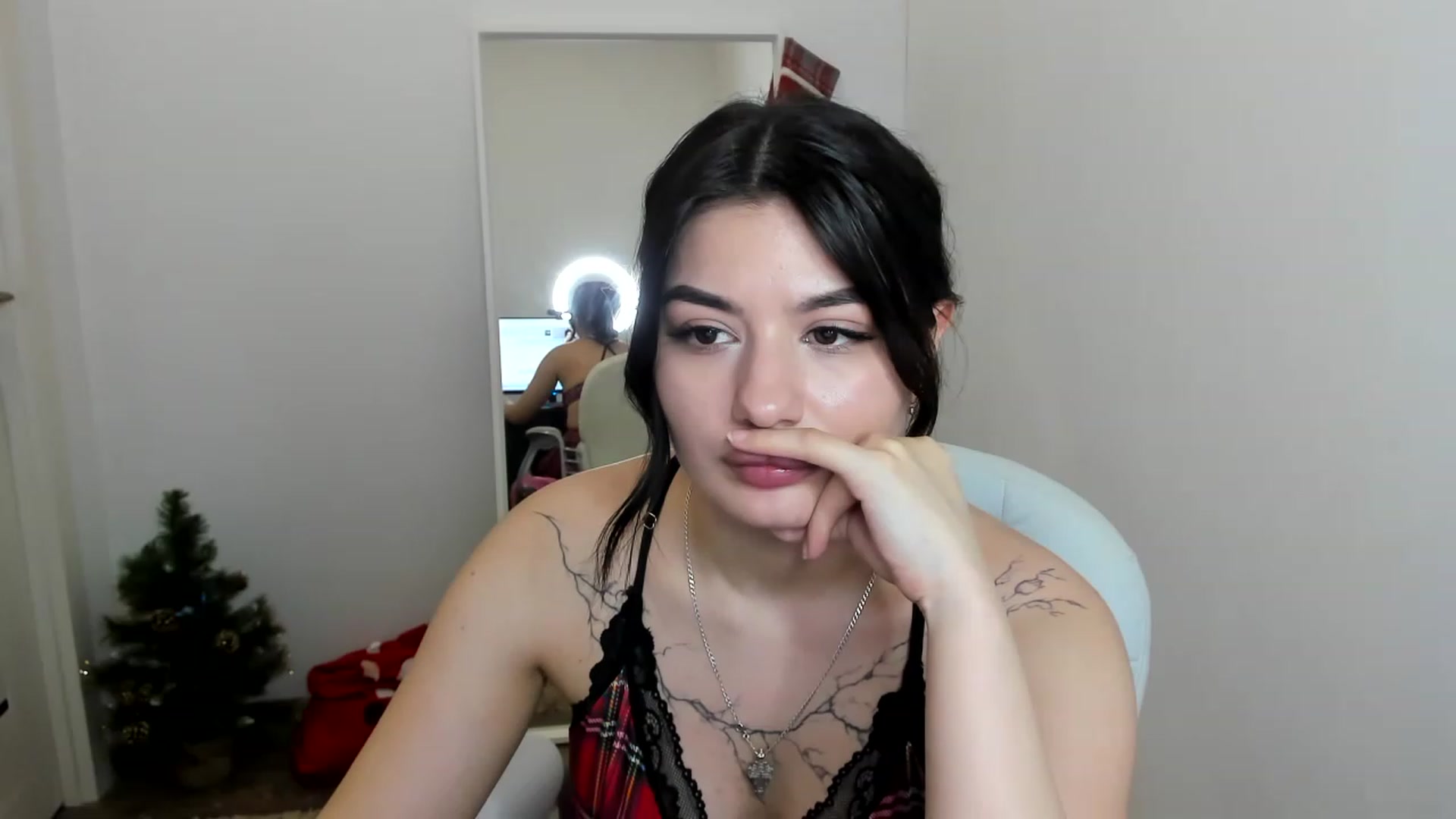 Gallery image thumbnail from MonicaaX's myfreecams stream on, 01/08/2023, 07:54 image 13 of 20