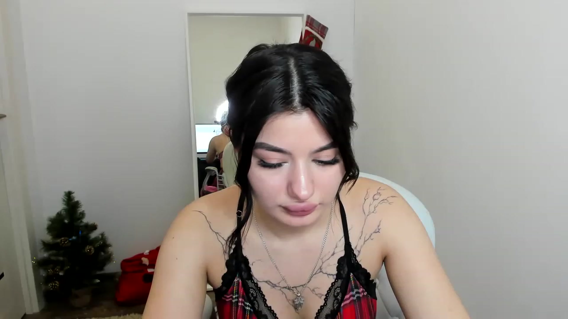 Gallery image thumbnail from MonicaaX's myfreecams stream on, 01/08/2023, 07:54 image 16 of 20