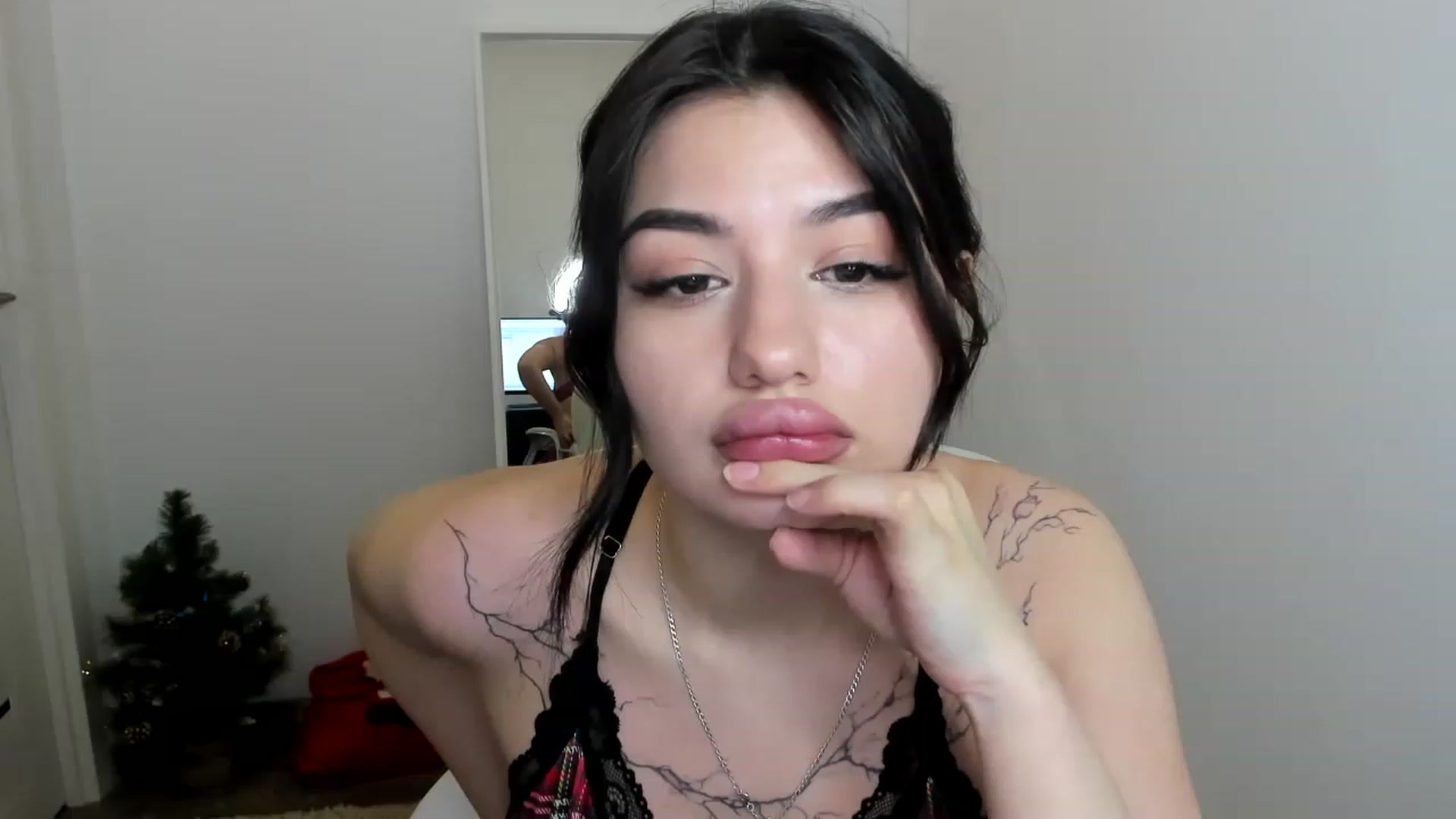 Gallery image thumbnail from MonicaaX's myfreecams stream on, 01/08/2023, 07:54 image 1 of 20