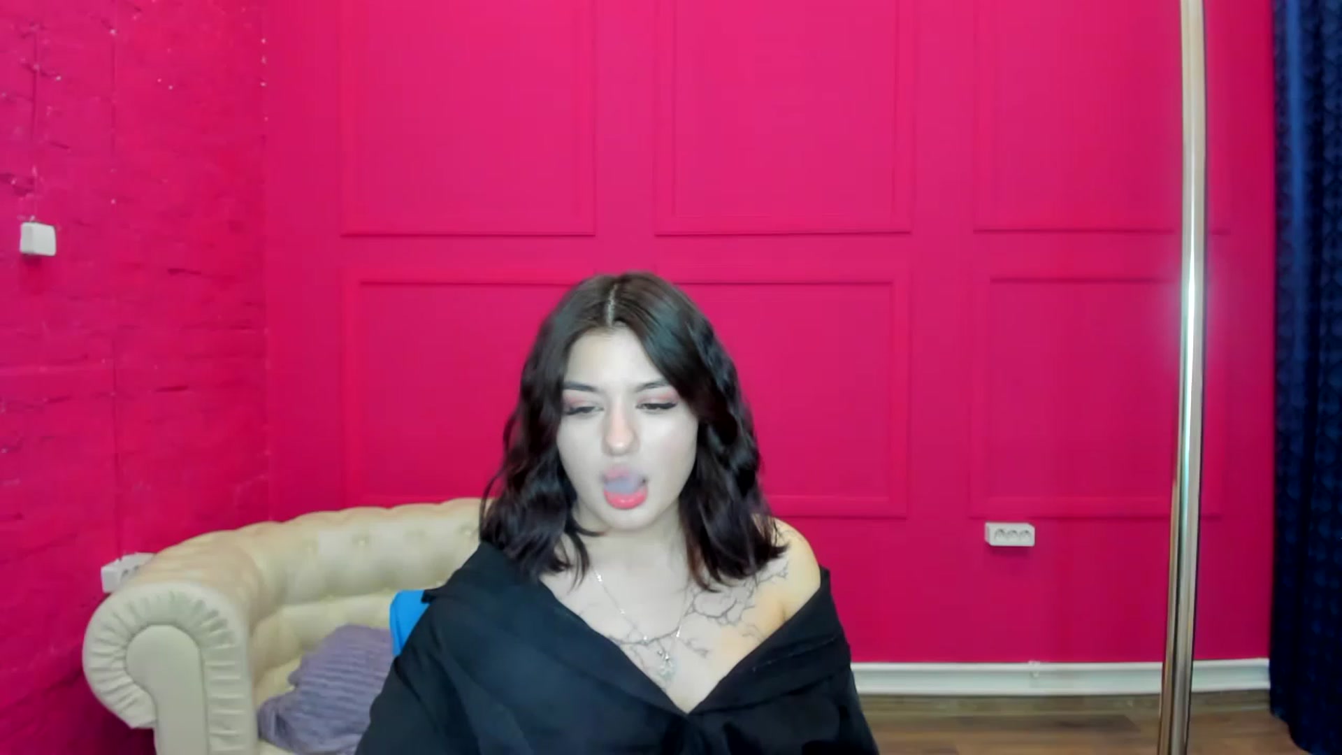 Gallery image thumbnail from MonicaaX's myfreecams stream on, 01/23/2023, 04:51 image 6 of 20
