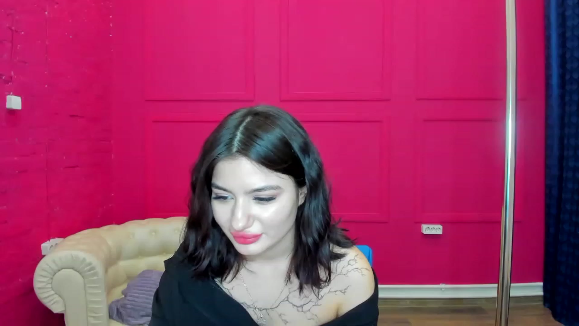 Gallery image thumbnail from MonicaaX's myfreecams stream on, 01/23/2023, 04:51 image 13 of 20
