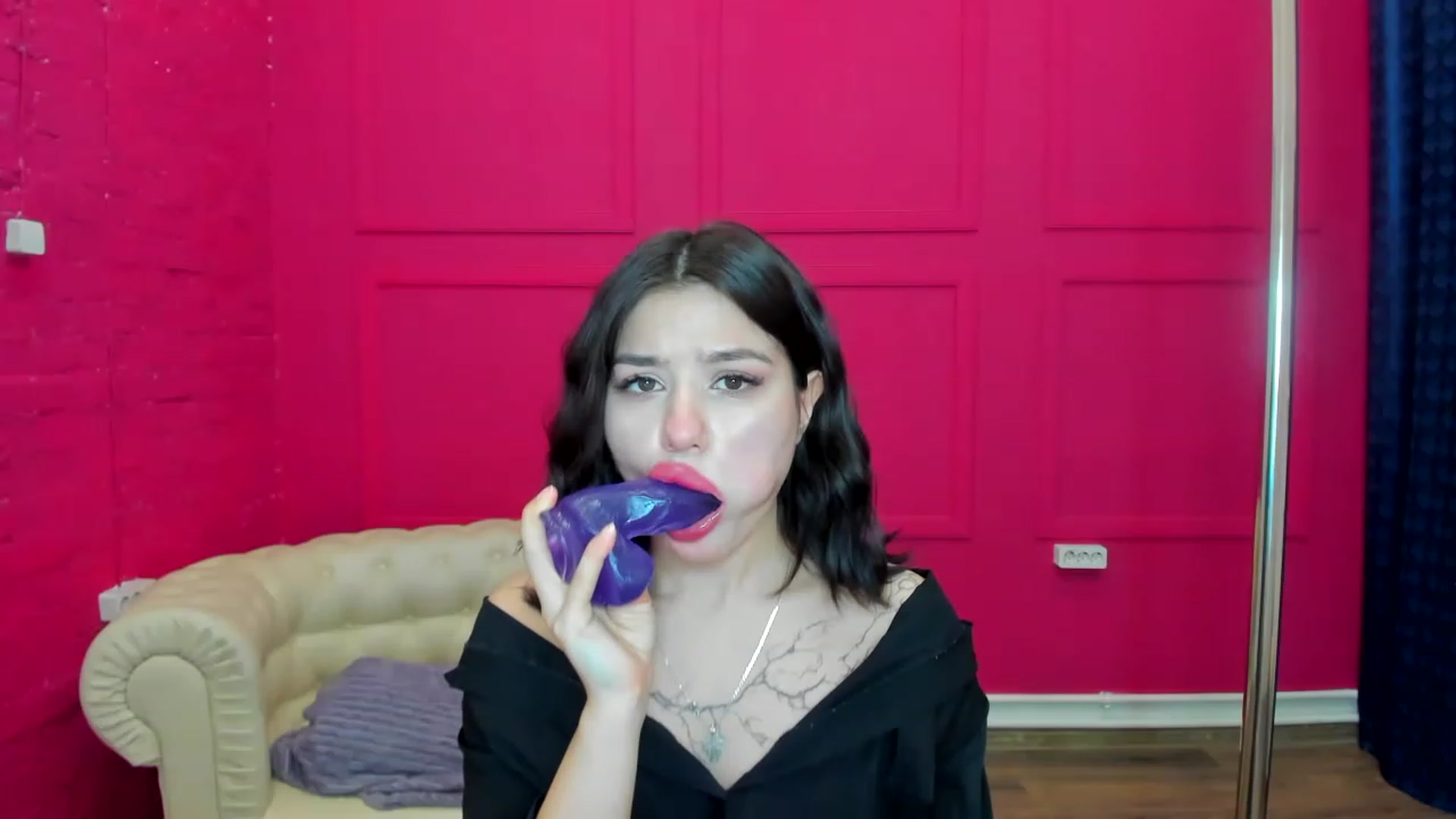 Gallery image thumbnail from MonicaaX's myfreecams stream on, 01/23/2023, 04:51 image 14 of 20
