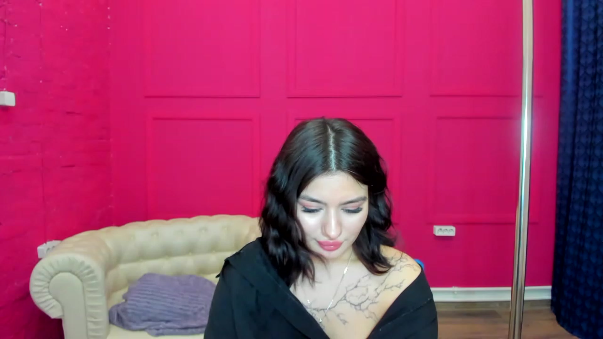 Gallery image thumbnail from MonicaaX's myfreecams stream on, 01/23/2023, 05:41 image 10 of 20