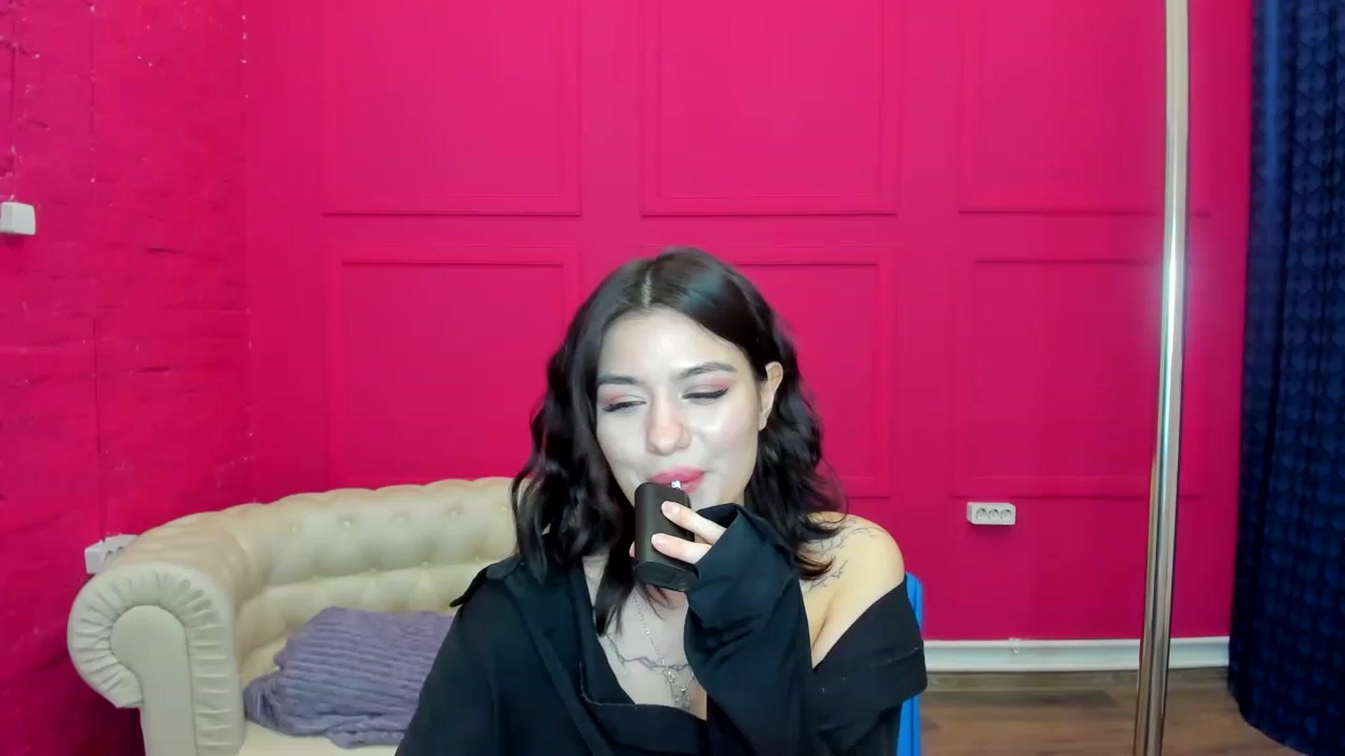 Gallery image thumbnail from MonicaaX's myfreecams stream on, 01/23/2023, 05:41 image 8 of 20