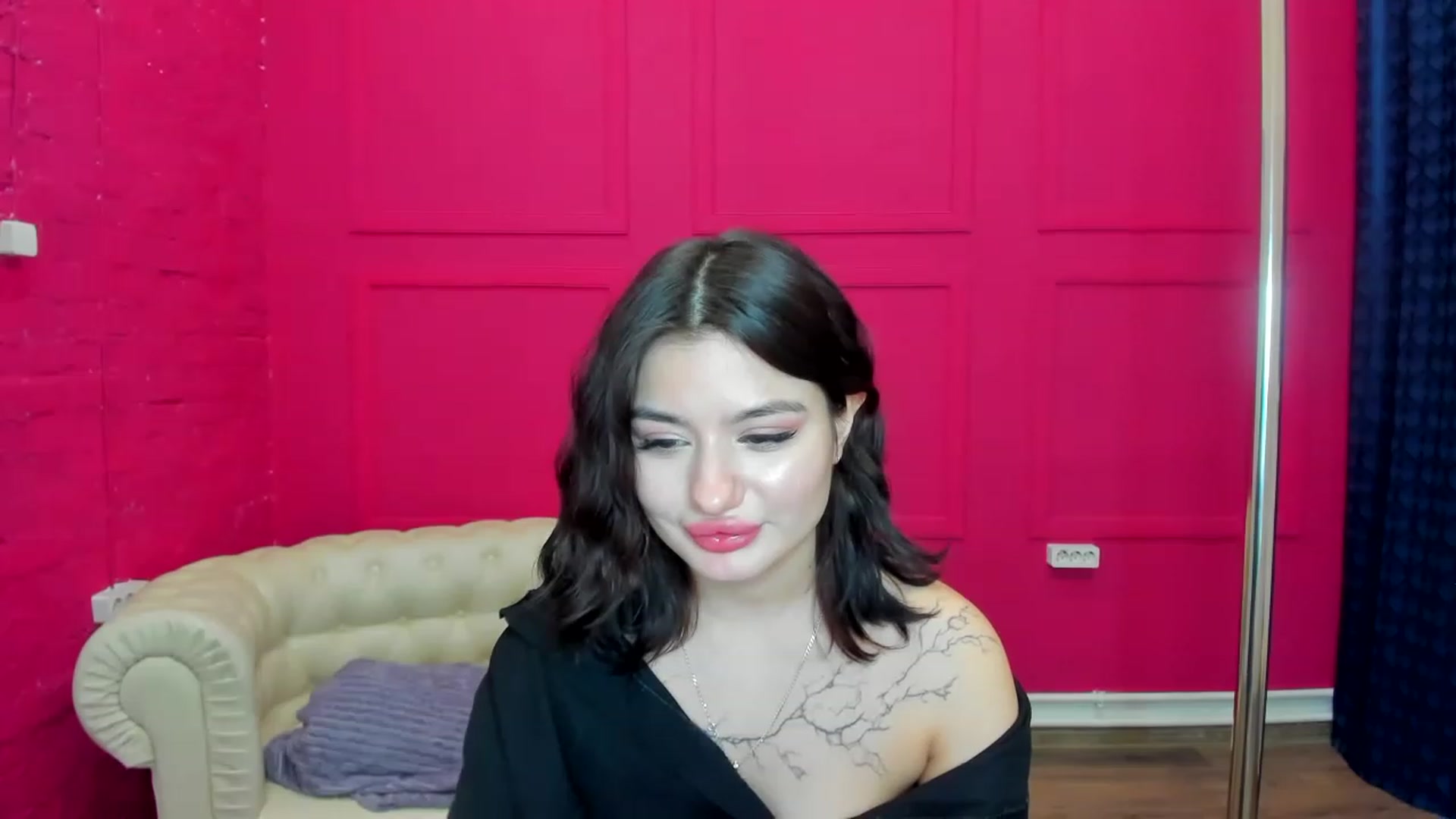 Gallery image thumbnail from MonicaaX's myfreecams stream on, 01/23/2023, 05:41 image 17 of 20