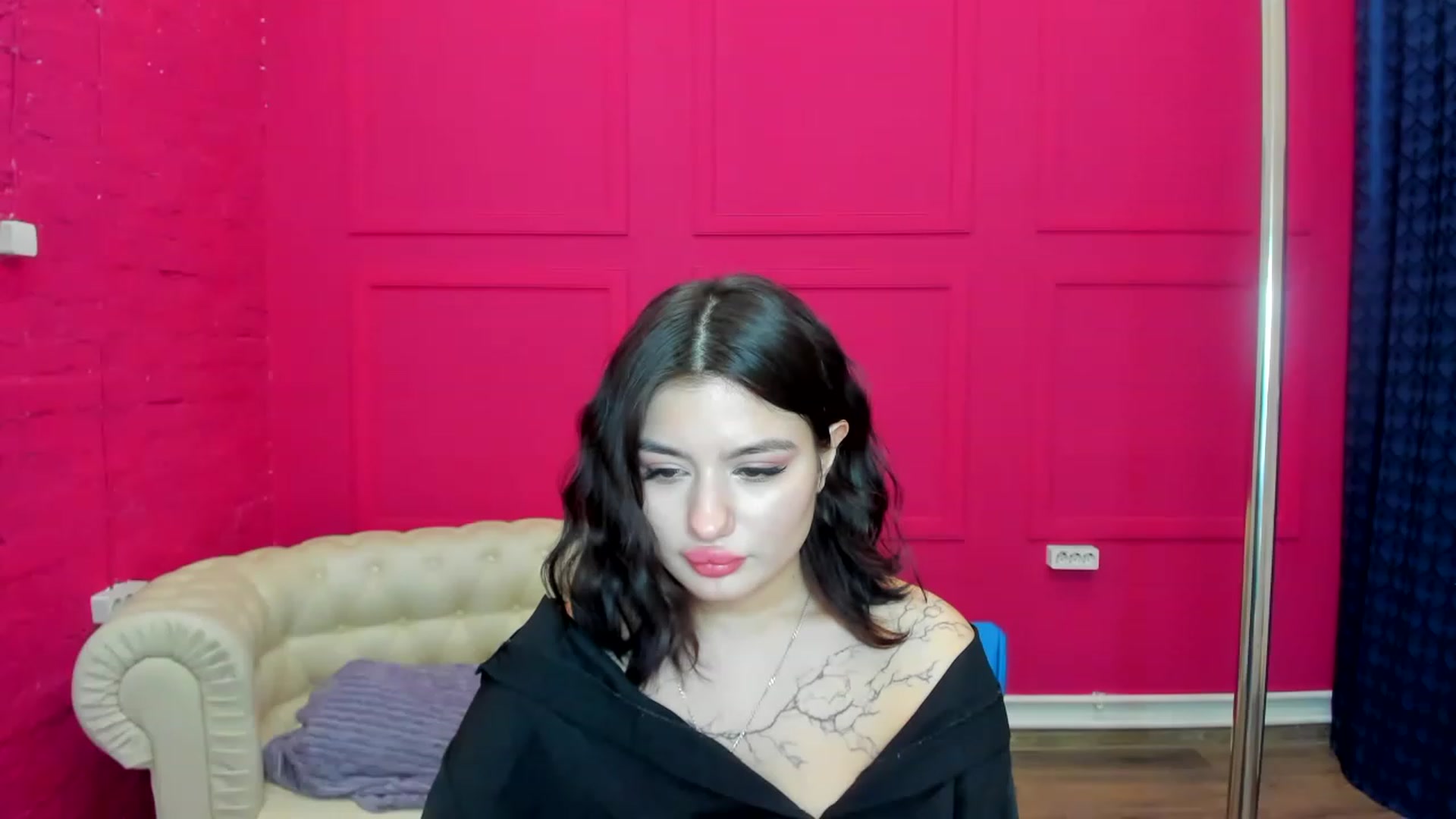 Gallery image thumbnail from MonicaaX's myfreecams stream on, 01/23/2023, 05:41 image 6 of 20