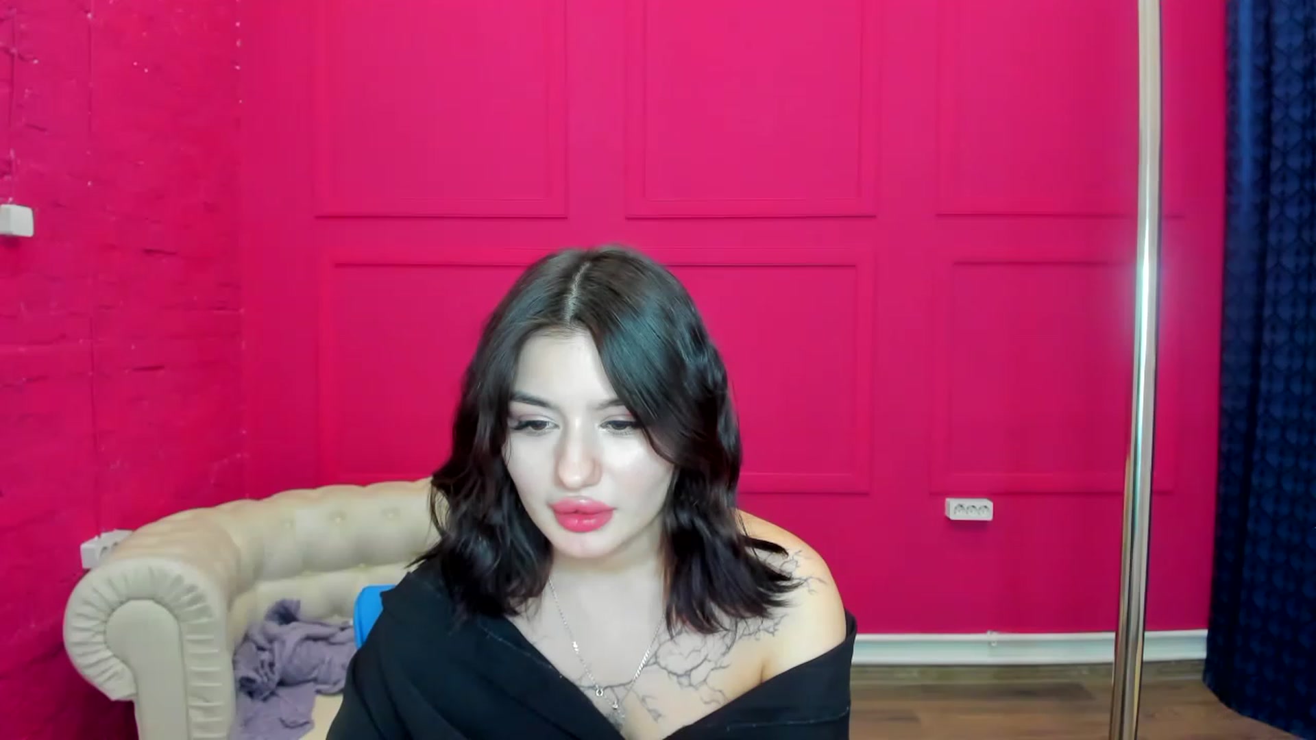 Gallery image thumbnail from MonicaaX's myfreecams stream on, 01/23/2023, 07:40 image 16 of 20