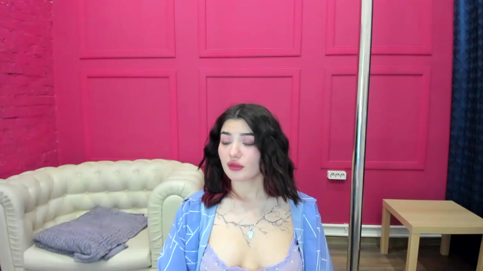 Gallery image thumbnail from MonicaaX's myfreecams stream on, 02/12/2023, 03:36 image 1 of 20