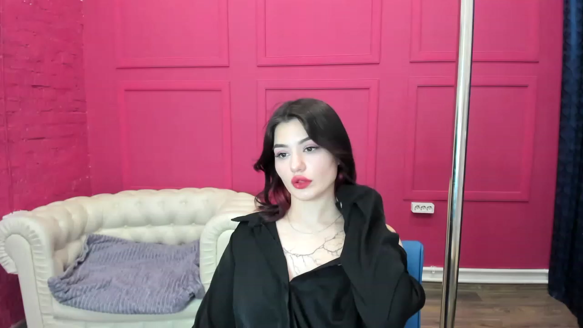 Gallery image thumbnail from MonicaaX's myfreecams stream on, 02/16/2023, 08:28 image 14 of 20