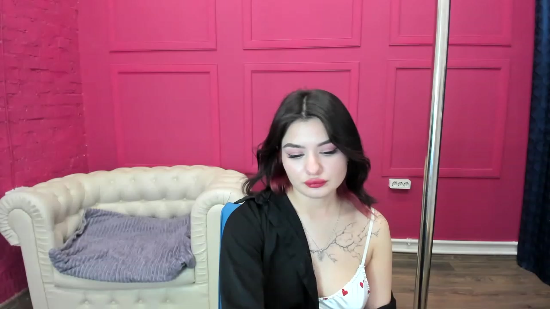 Gallery image thumbnail from MonicaaX's myfreecams stream on, 02/16/2023, 10:18 image 19 of 20