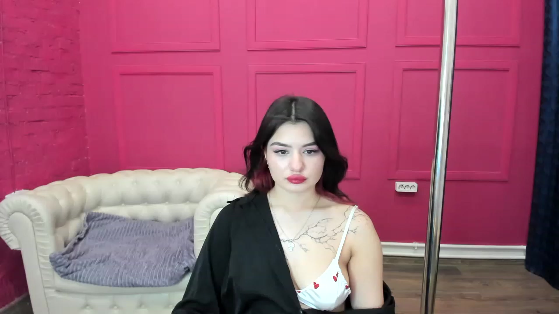 Gallery image thumbnail from MonicaaX's myfreecams stream on, 02/16/2023, 10:18 image 20 of 20