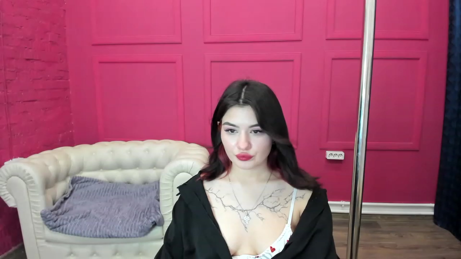 Gallery image thumbnail from MonicaaX's myfreecams stream on, 02/16/2023, 11:02 image 10 of 20