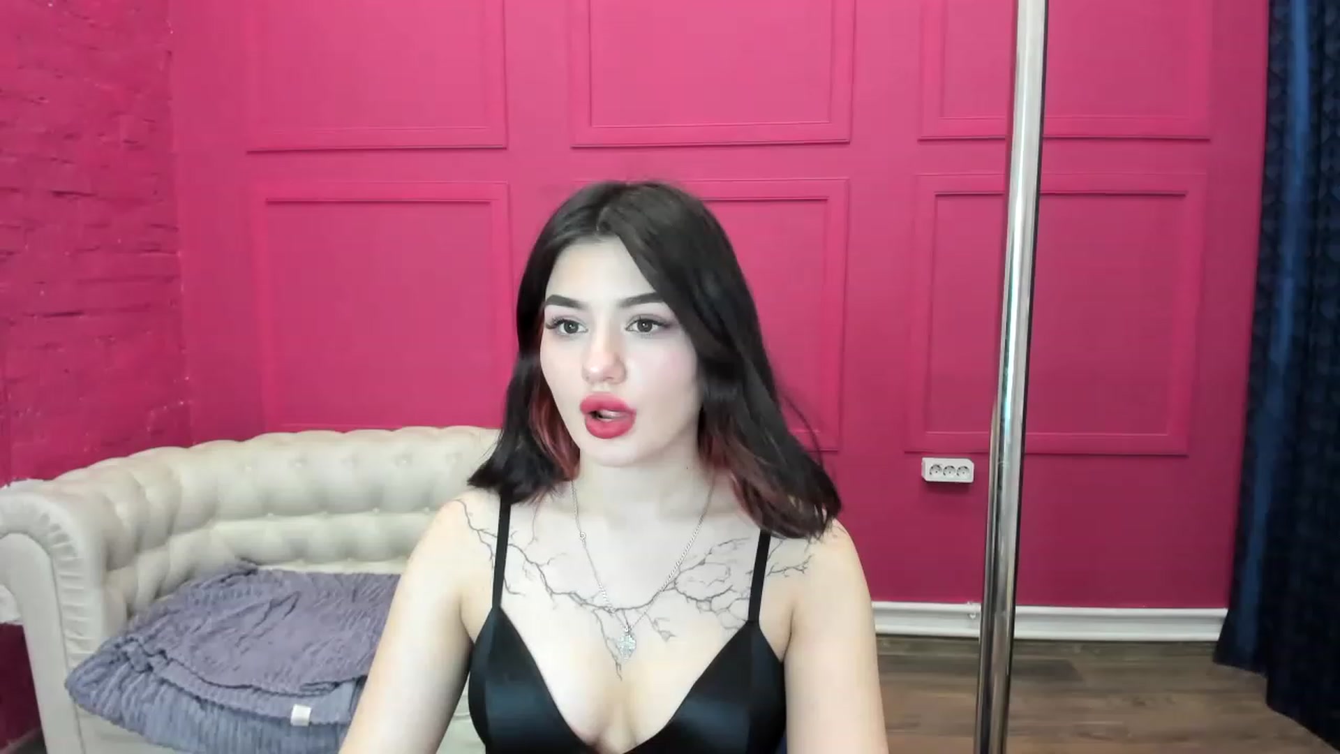 Gallery image thumbnail from MonicaaX's myfreecams stream on, 02/19/2023, 07:48 image 7 of 20