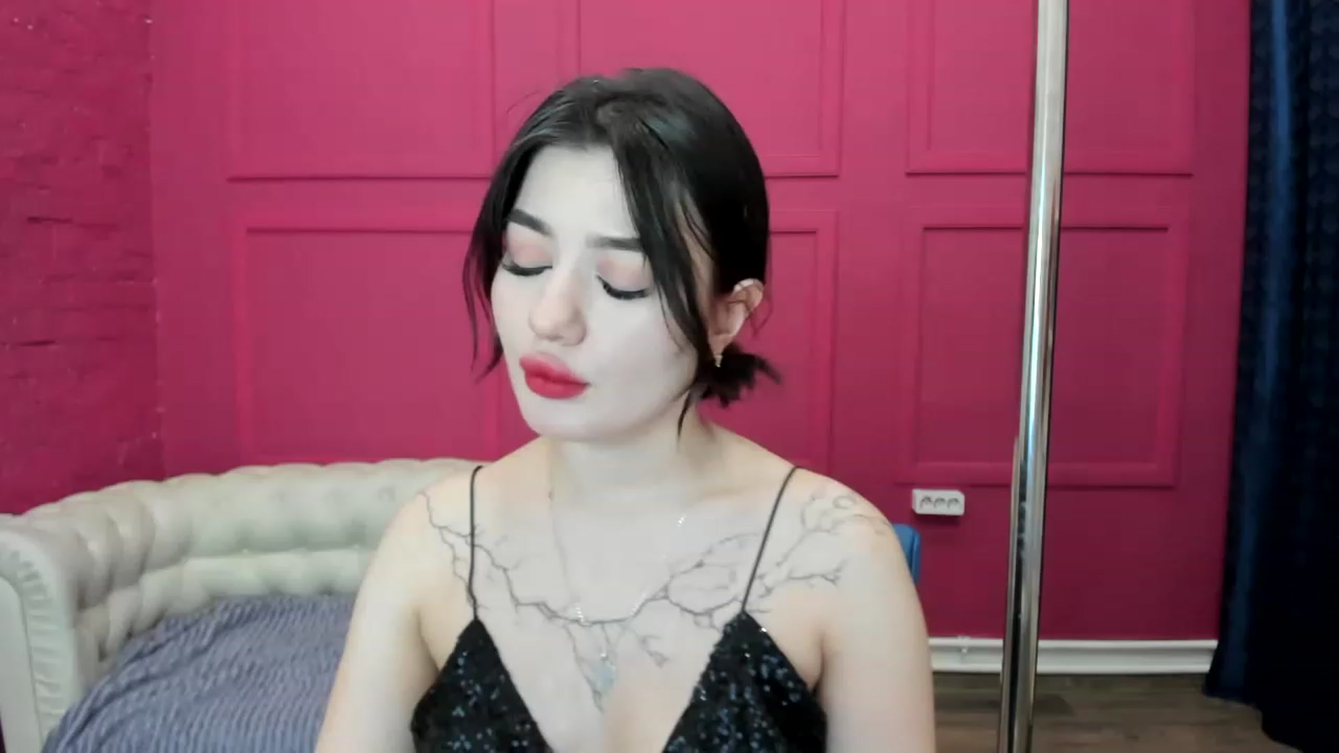 Gallery image thumbnail from MonicaaX's myfreecams stream on, 02/20/2023, 02:57 image 6 of 20