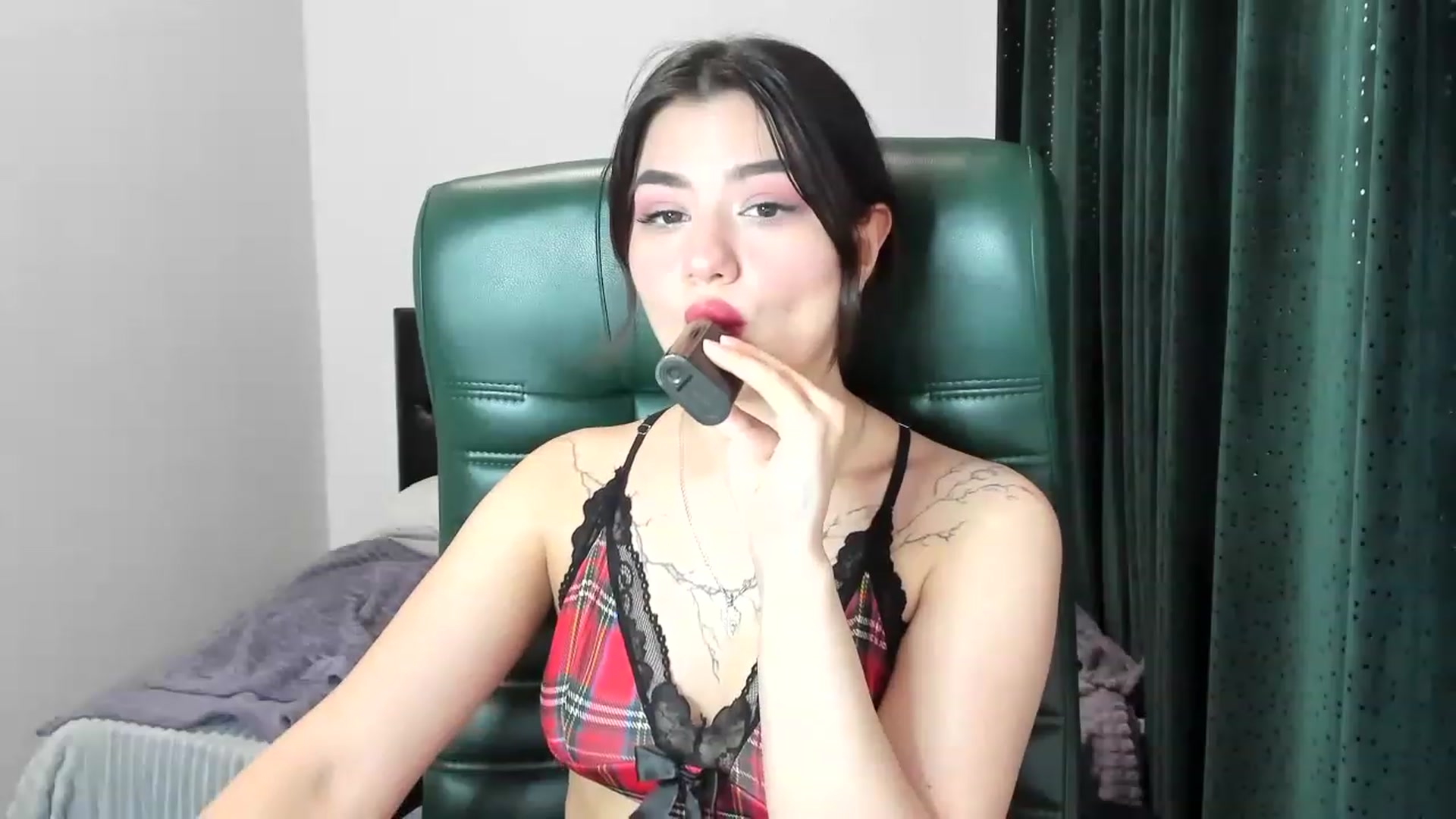 Gallery image thumbnail from MonicaaX's myfreecams stream on, 02/24/2023, 02:59 image 15 of 20