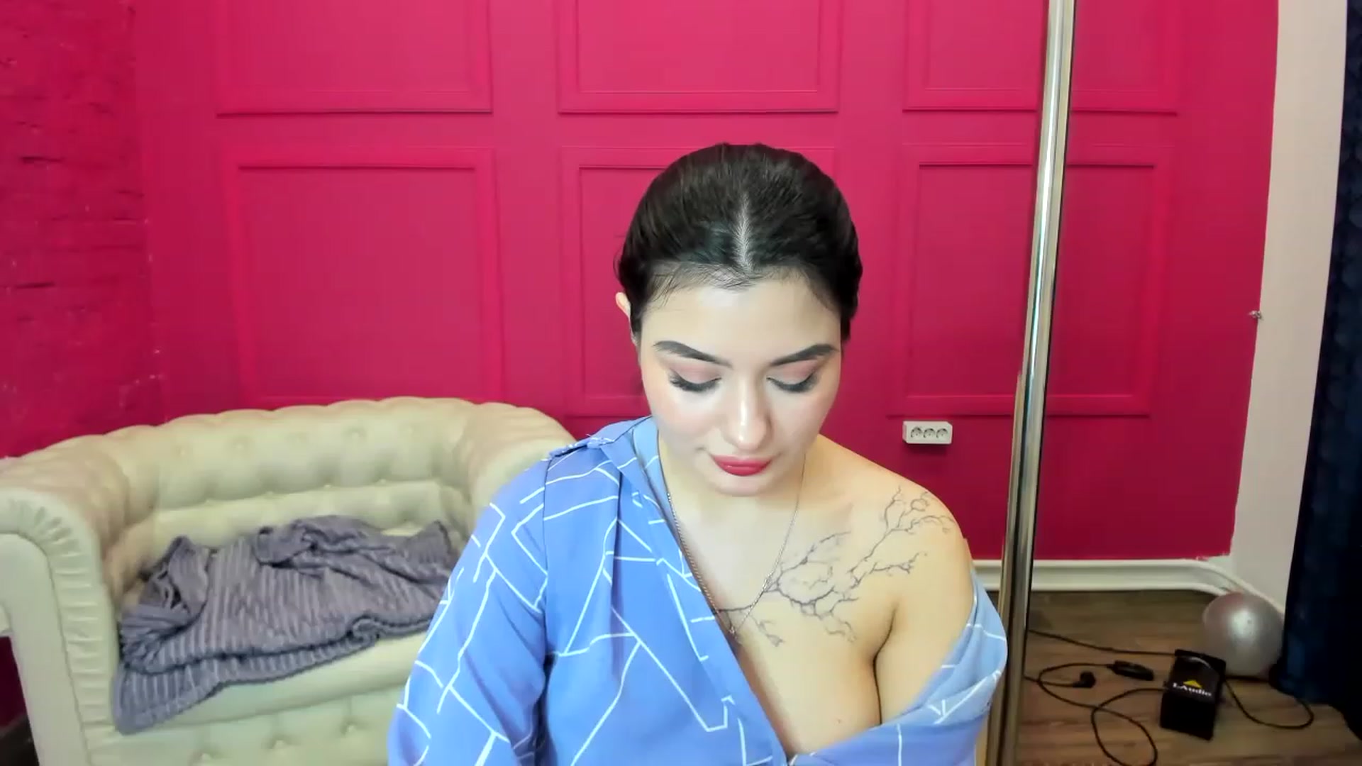 Gallery image thumbnail from MonicaaX's myfreecams stream on, 03/13/2023, 05:26 image 14 of 20
