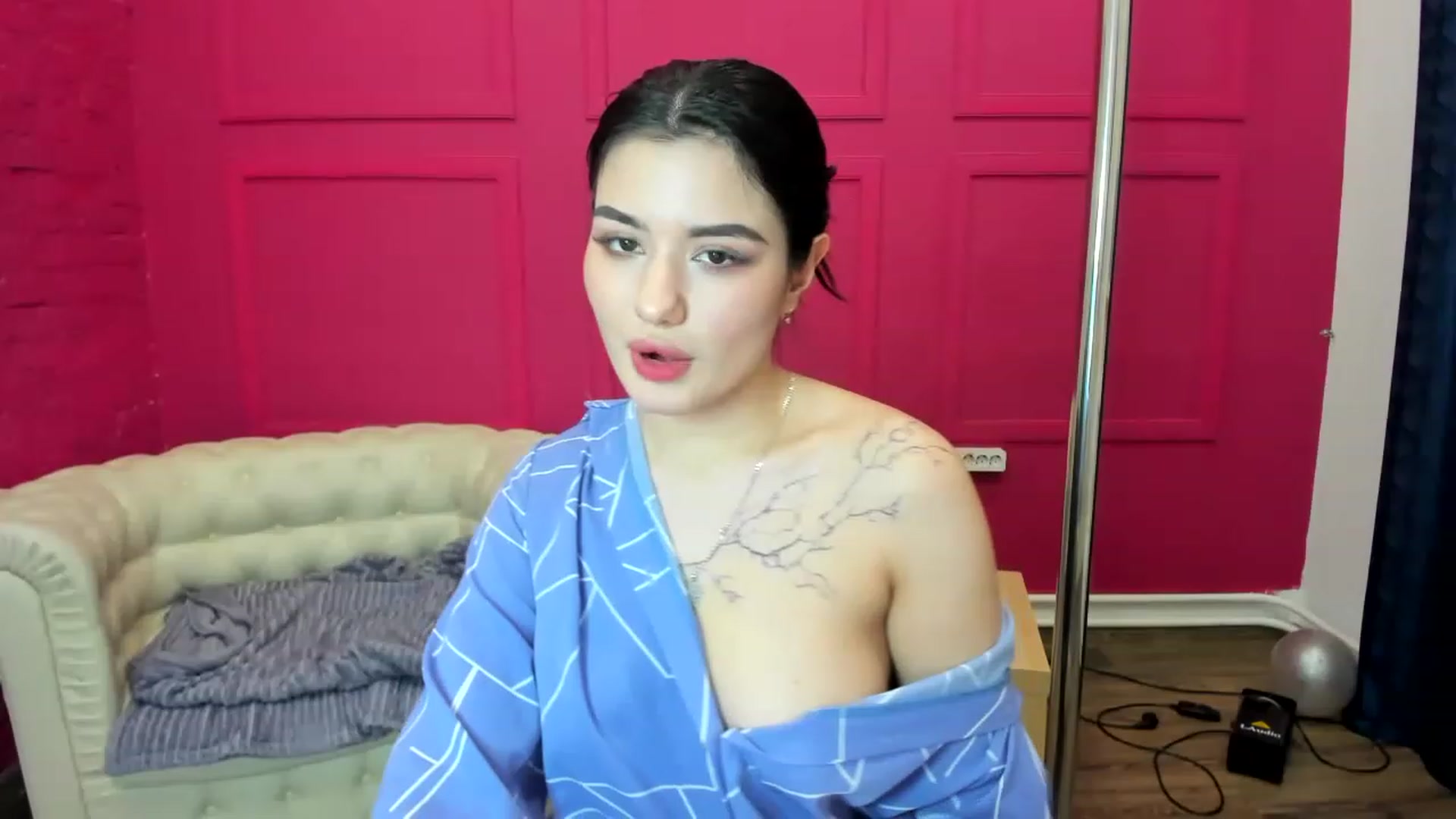 Gallery image thumbnail from MonicaaX's myfreecams stream on, 03/13/2023, 07:58 image 14 of 20