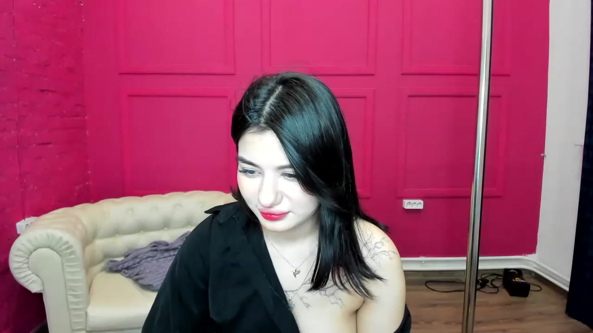 Gallery image thumbnail from MonicaaX's myfreecams stream on, 03/20/2023, 03:01 image 12 of 20