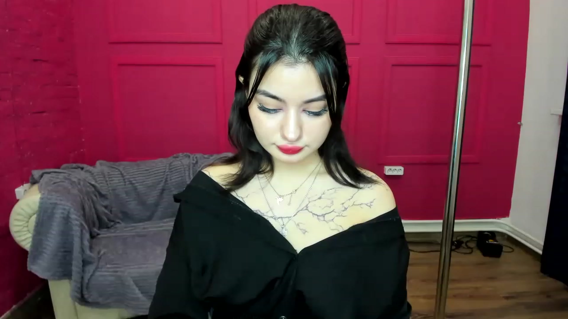 Gallery image thumbnail from MonicaaX's myfreecams stream on, 03/20/2023, 04:43 image 3 of 20