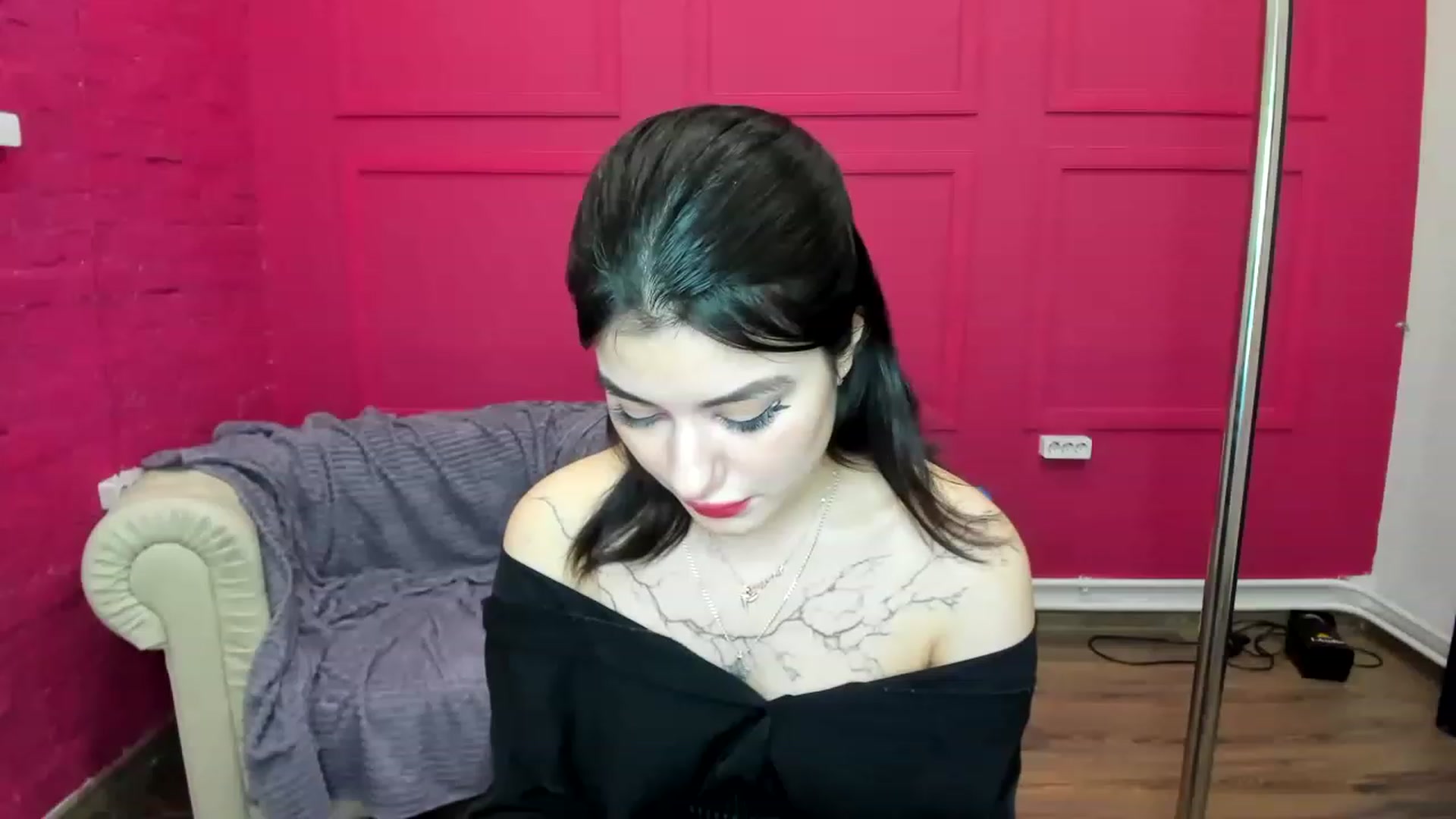 Gallery image thumbnail from MonicaaX's myfreecams stream on, 03/20/2023, 06:13 image 2 of 20