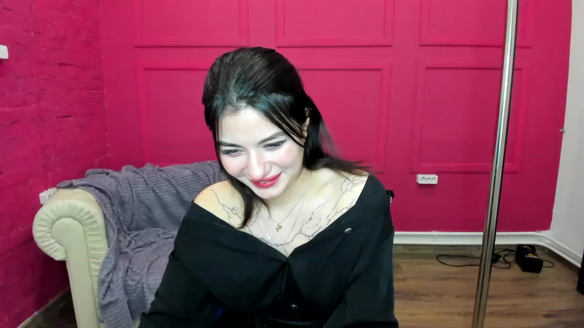 Gallery image thumbnail from MonicaaX's myfreecams stream on, 03/20/2023, 06:13 image 8 of 20