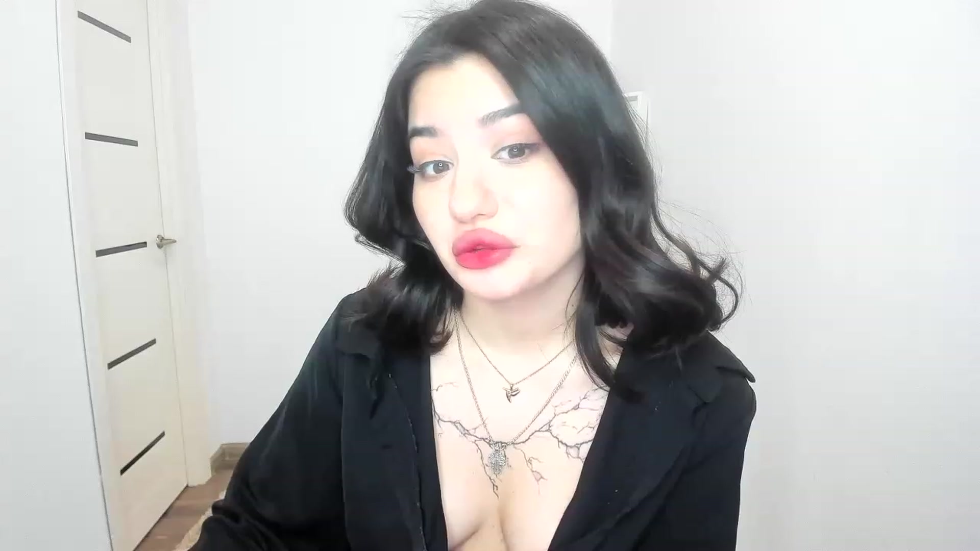 Gallery image thumbnail from MonicaaX's myfreecams stream on, 03/23/2023, 07:13 image 12 of 20