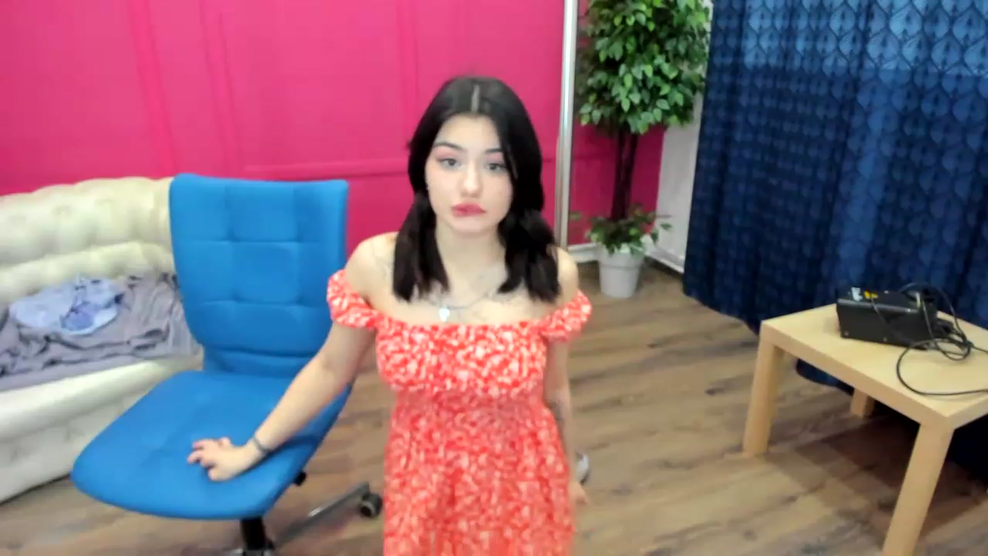 Gallery image thumbnail from MonicaaX's myfreecams stream on, 04/03/2023, 07:16 image 18 of 20