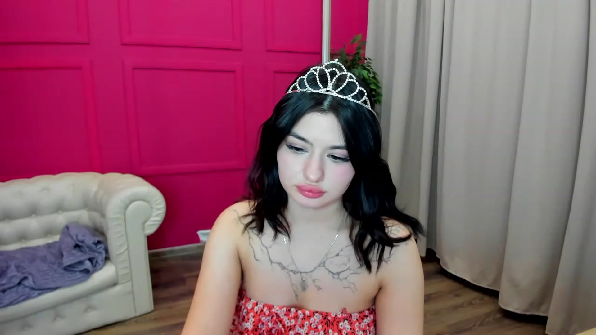 Gallery image thumbnail from MonicaaX's myfreecams stream on, 04/06/2023, 08:05 image 9 of 20