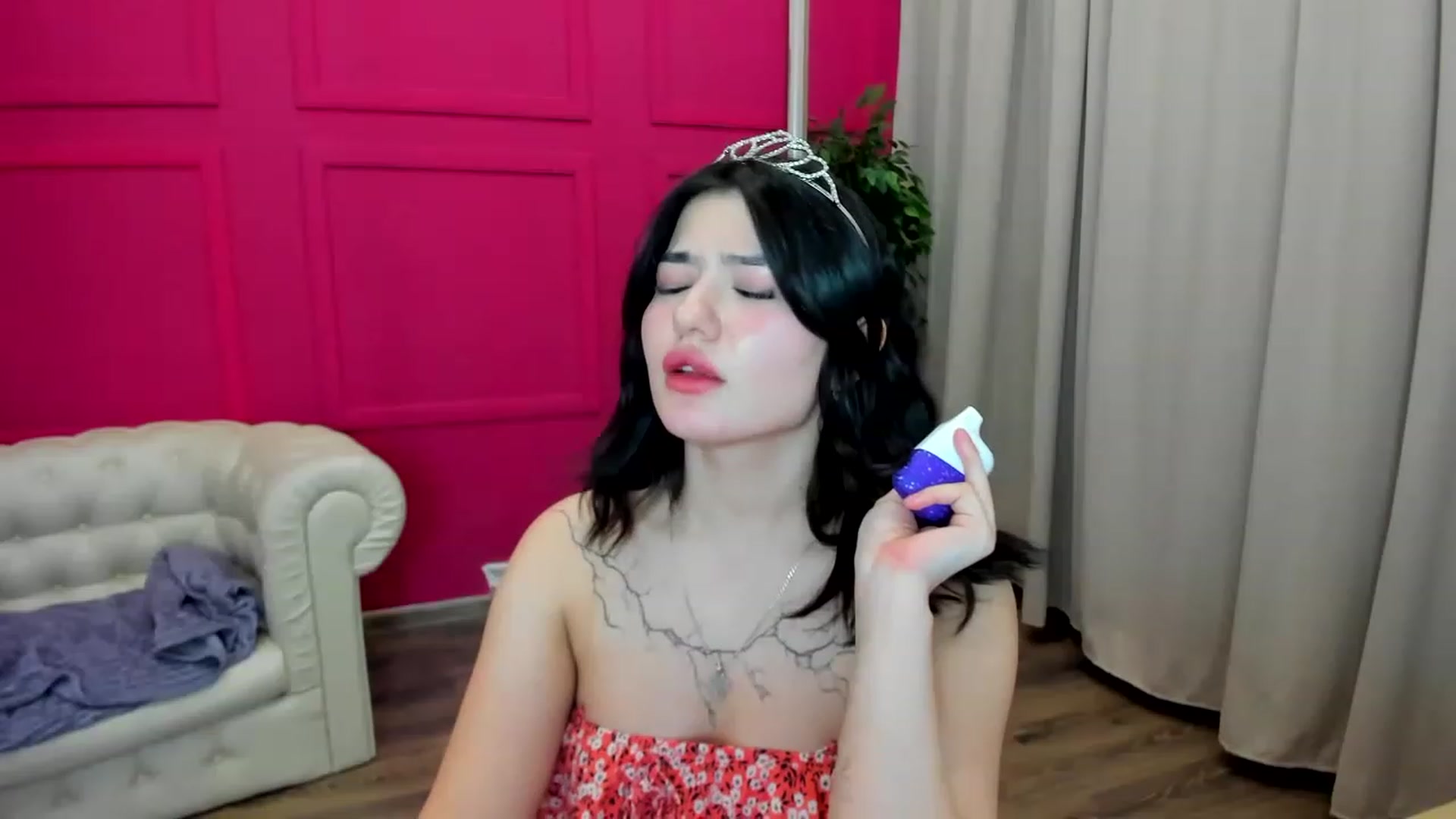 Gallery image thumbnail from MonicaaX's myfreecams stream on, 04/06/2023, 08:05 image 7 of 20