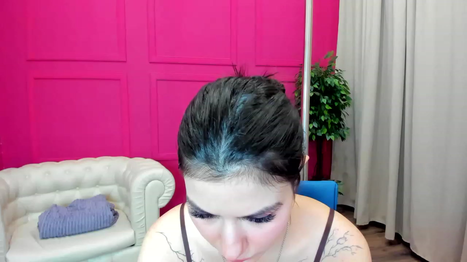Gallery image thumbnail from MonicaaX's myfreecams stream on, 04/08/2023, 13:58 image 19 of 20