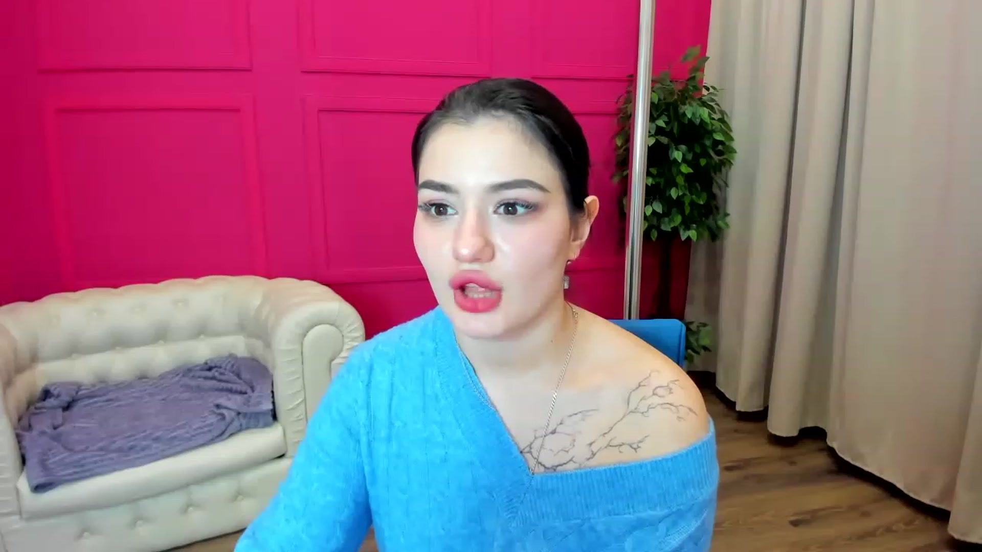 Gallery image thumbnail from MonicaaX's myfreecams stream on, 04/09/2023, 07:57 image 16 of 20