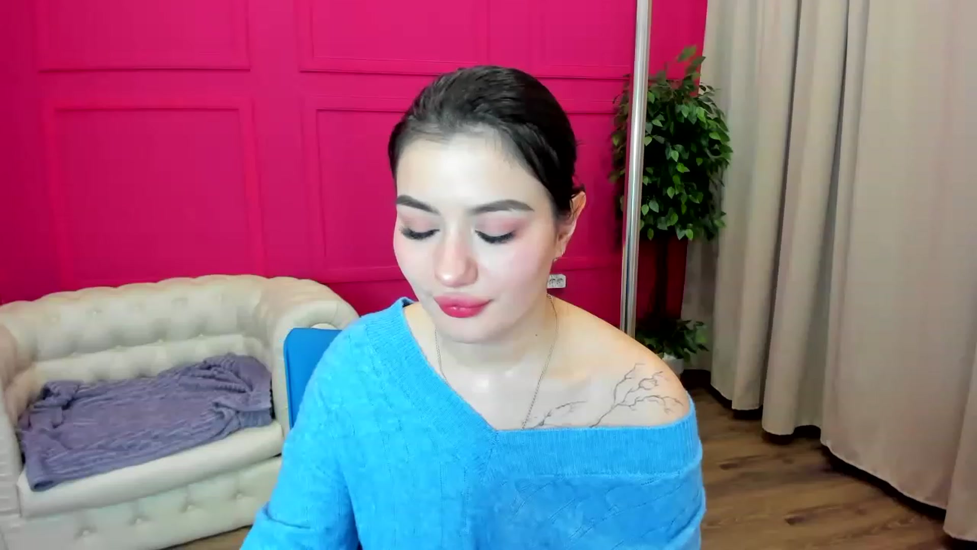 Gallery image thumbnail from MonicaaX's myfreecams stream on, 04/09/2023, 07:57 image 9 of 20