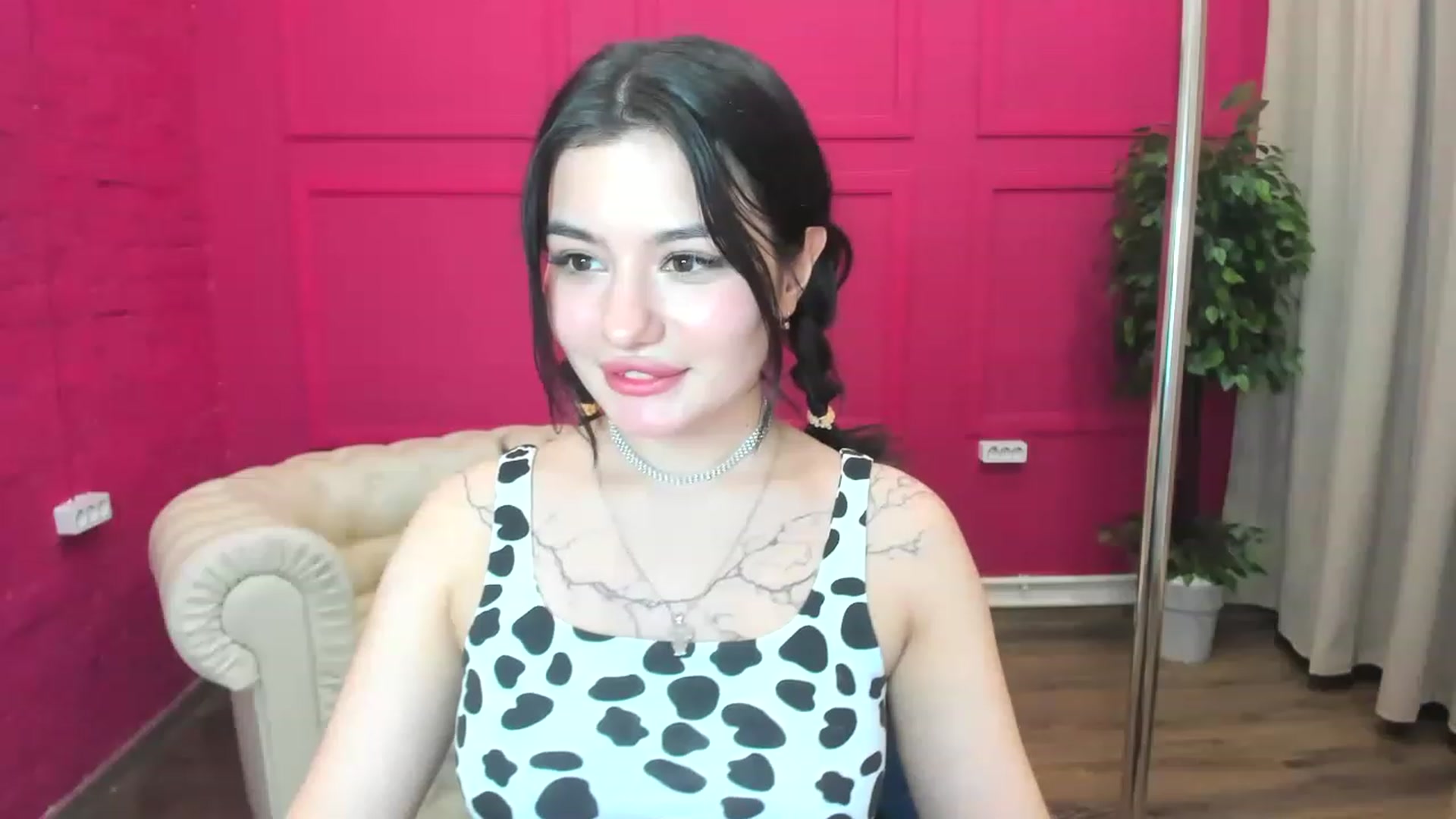 Gallery image thumbnail from MonicaaX's myfreecams stream on, 04/16/2023, 13:52 image 12 of 20