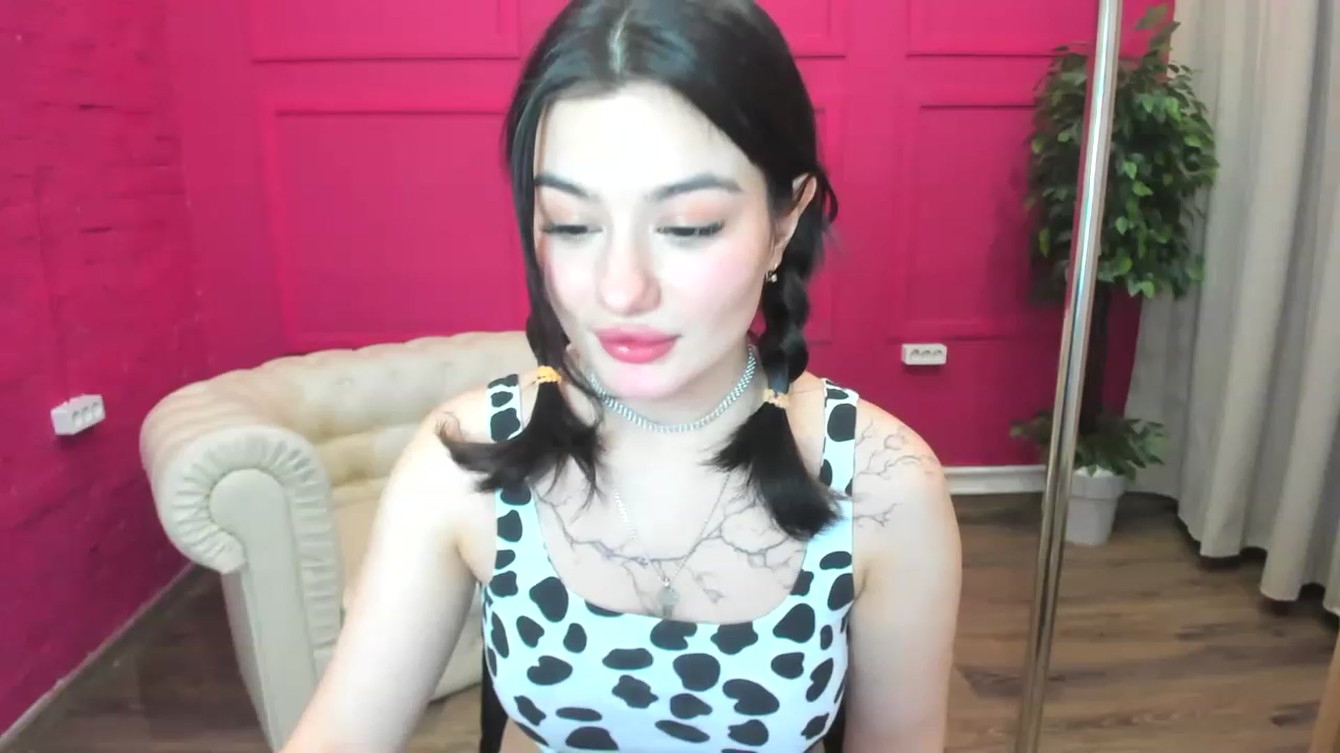 Gallery image thumbnail from MonicaaX's myfreecams stream on, 04/16/2023, 13:52 image 5 of 20