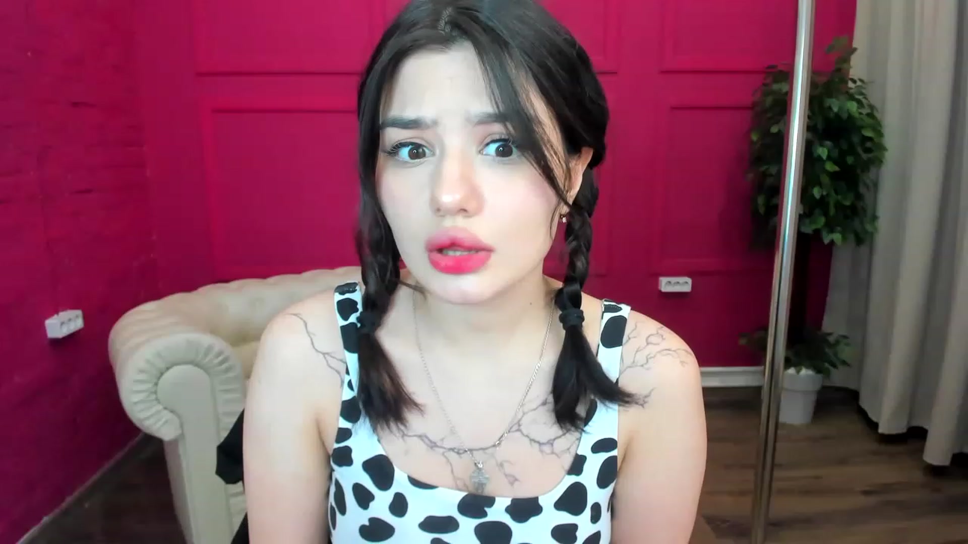 Gallery image thumbnail from MonicaaX's myfreecams stream on, 04/17/2023, 03:27 image 16 of 20