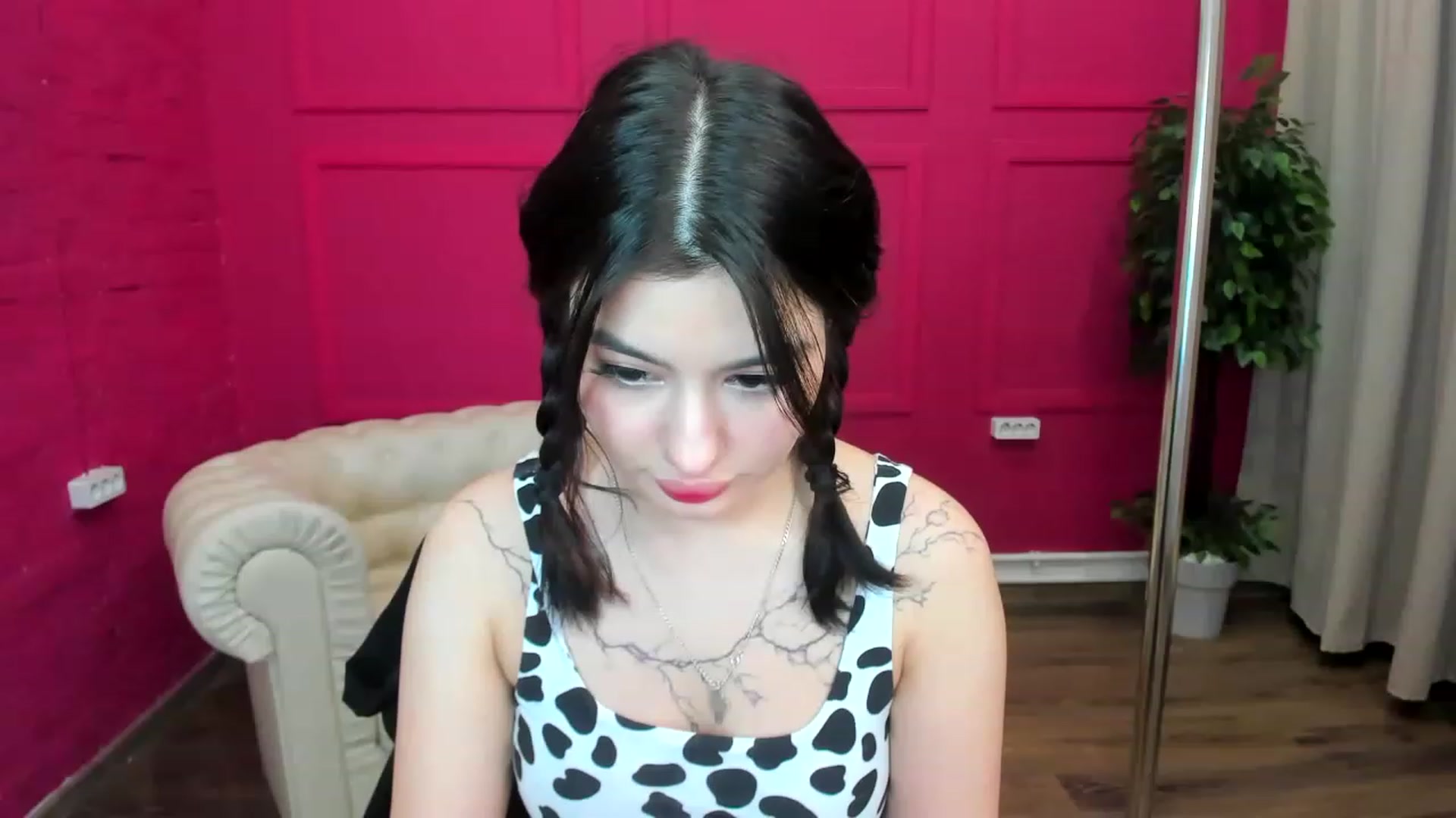 Gallery image thumbnail from MonicaaX's myfreecams stream on, 04/17/2023, 03:27 image 15 of 20