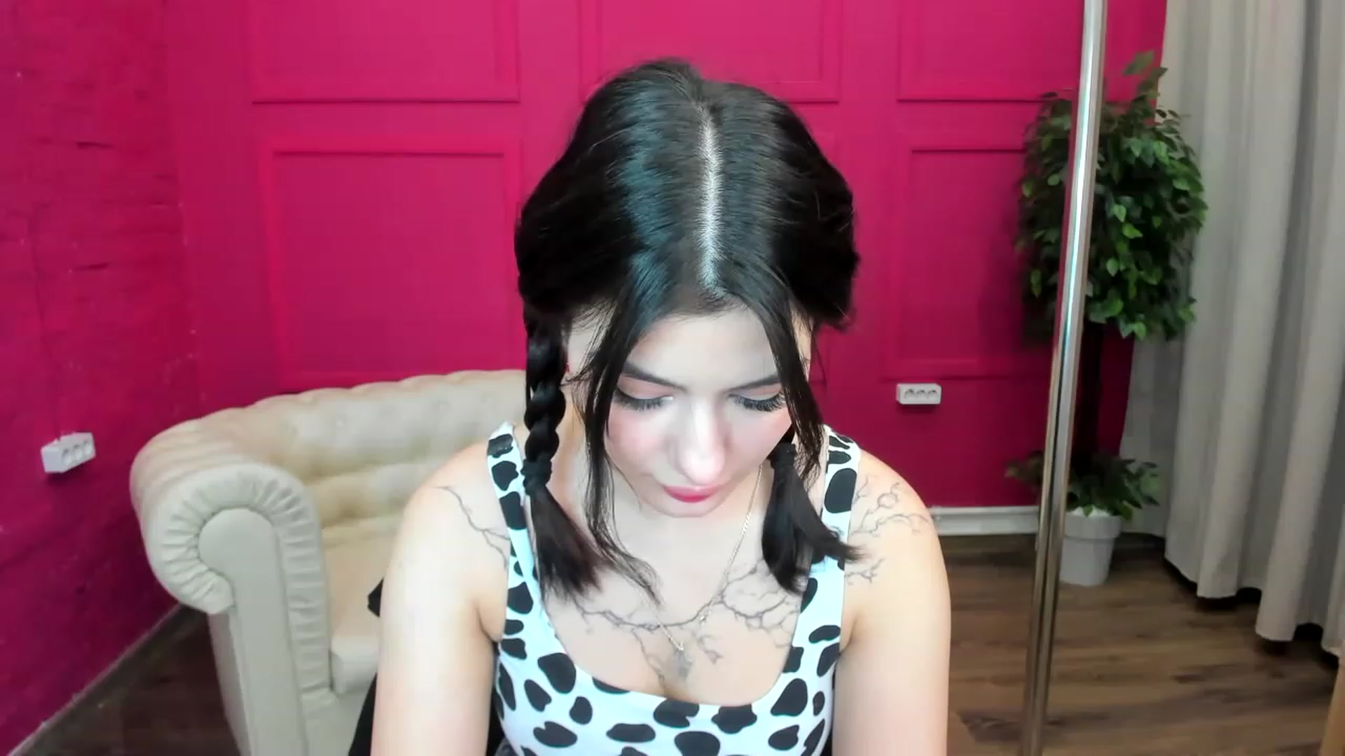 Gallery image thumbnail from MonicaaX's myfreecams stream on, 04/17/2023, 03:27 image 9 of 20