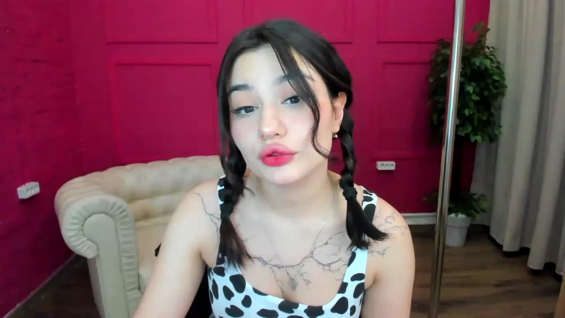 Gallery image thumbnail from MonicaaX's myfreecams stream on, 04/17/2023, 03:27 image 8 of 20
