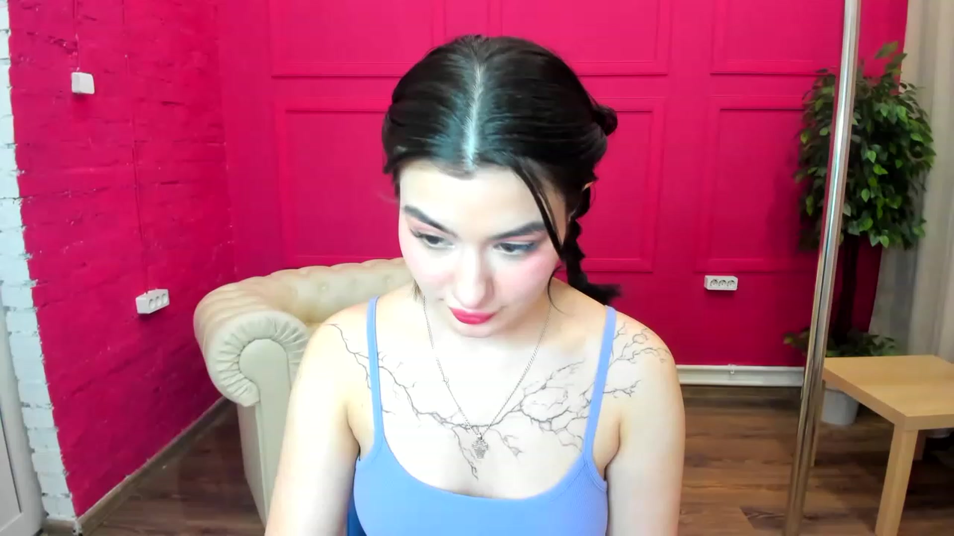 Gallery image thumbnail from MonicaaX's myfreecams stream on, 04/19/2023, 10:55 image 19 of 20