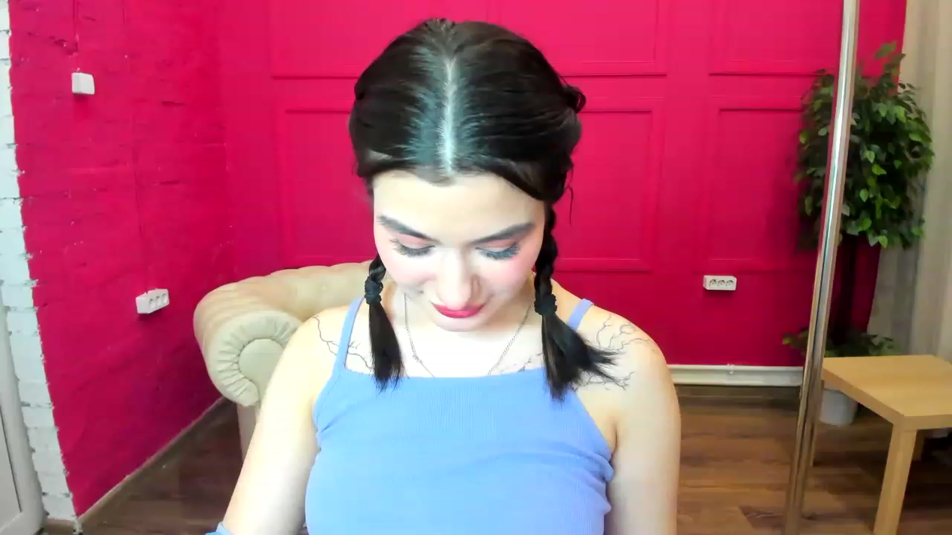 Gallery image thumbnail from MonicaaX's myfreecams stream on, 04/19/2023, 10:55 image 1 of 20
